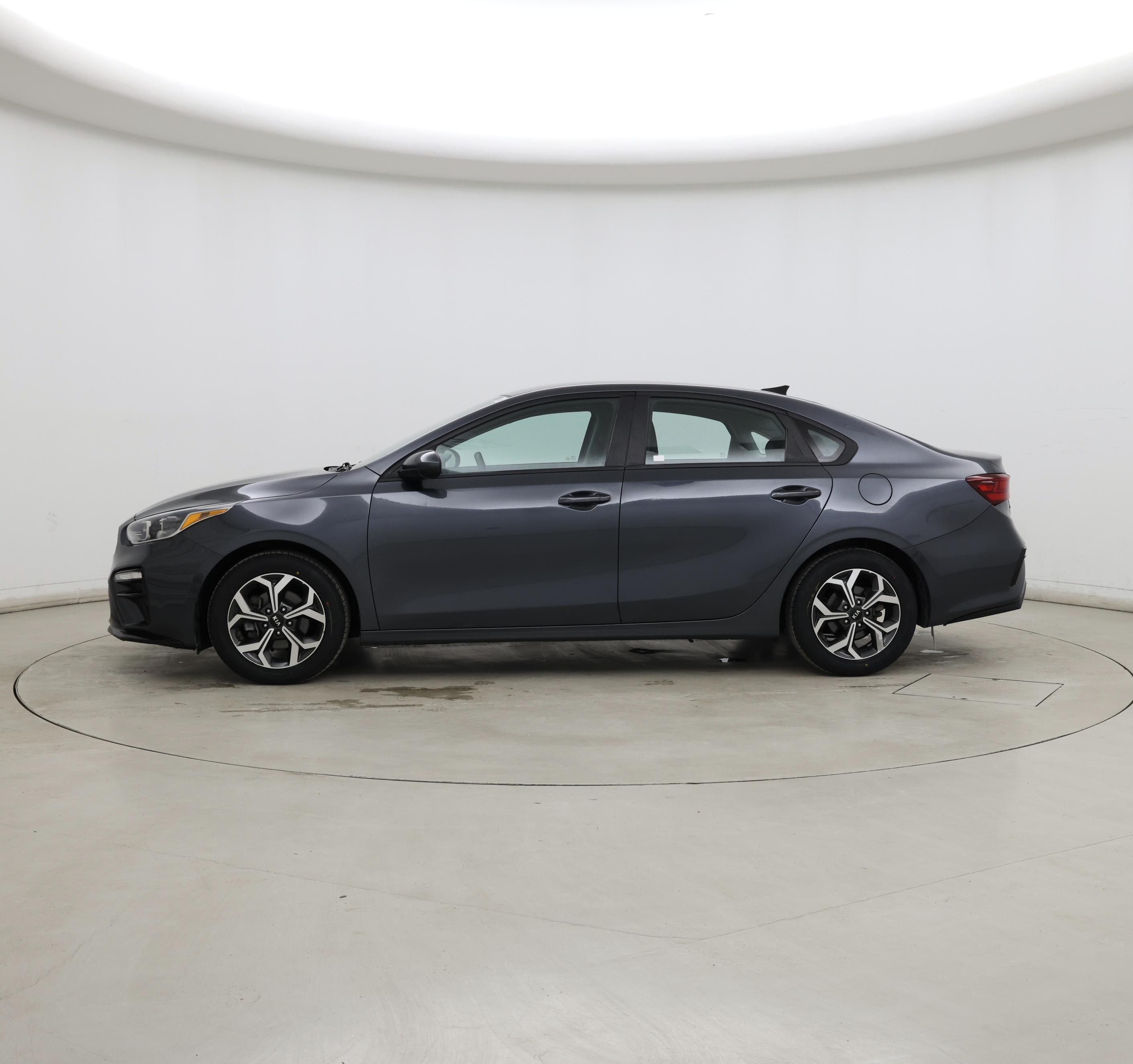 Thumbnail: 2021 Kia Forte - 3