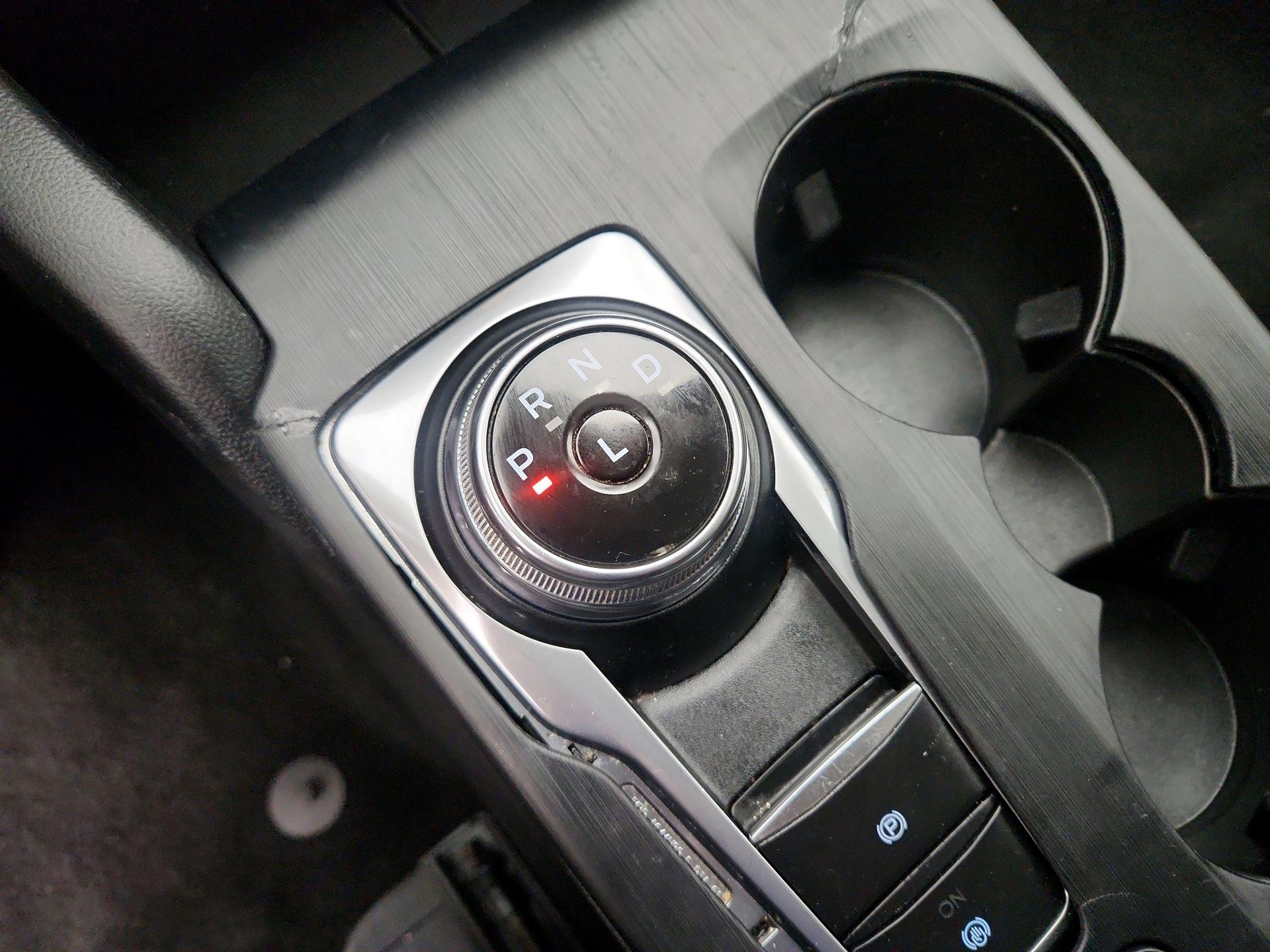 Thumbnail: 2022 Ford Escape - 17