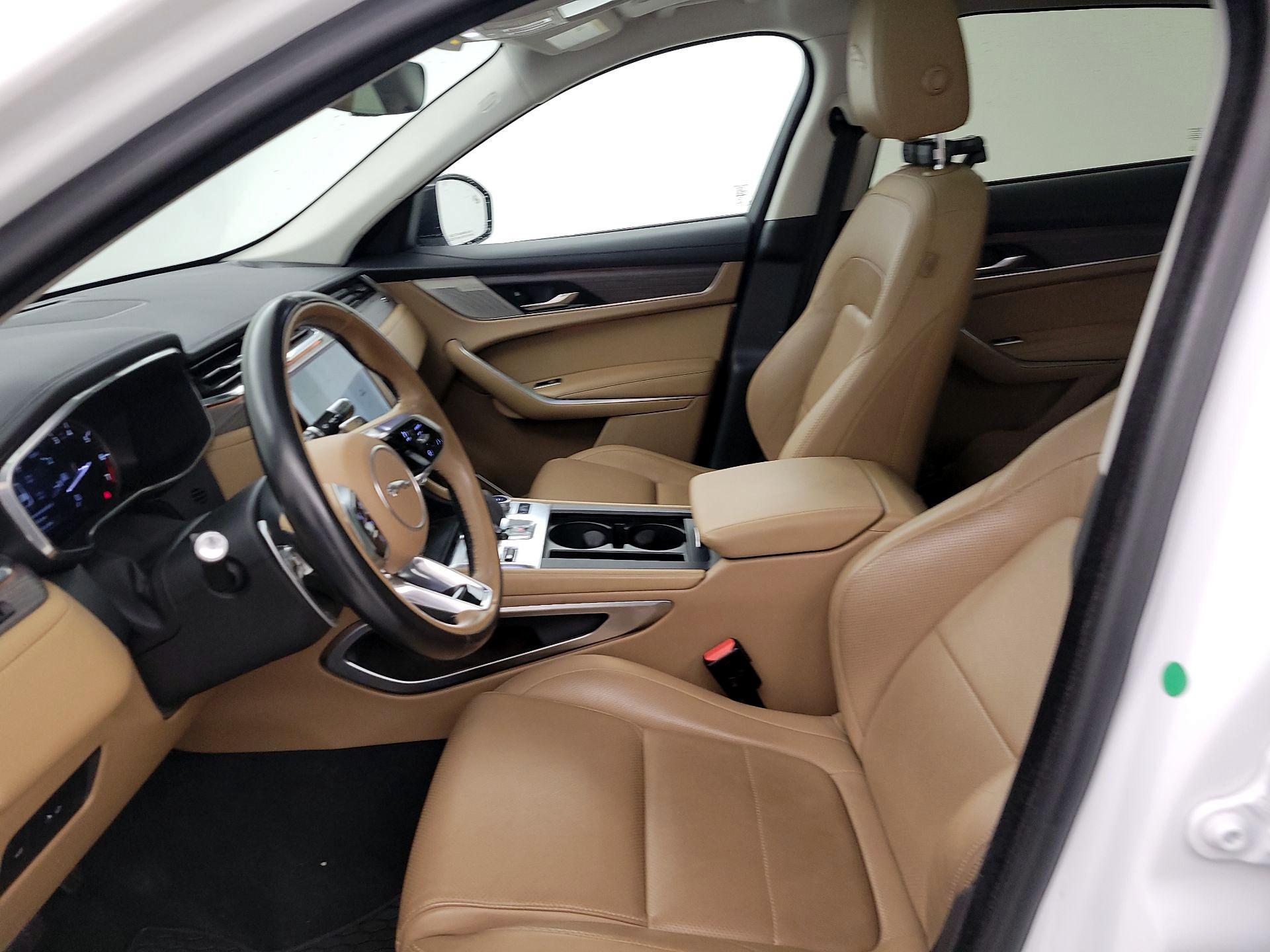 Thumbnail: 2022 Jaguar F-Pace - 11