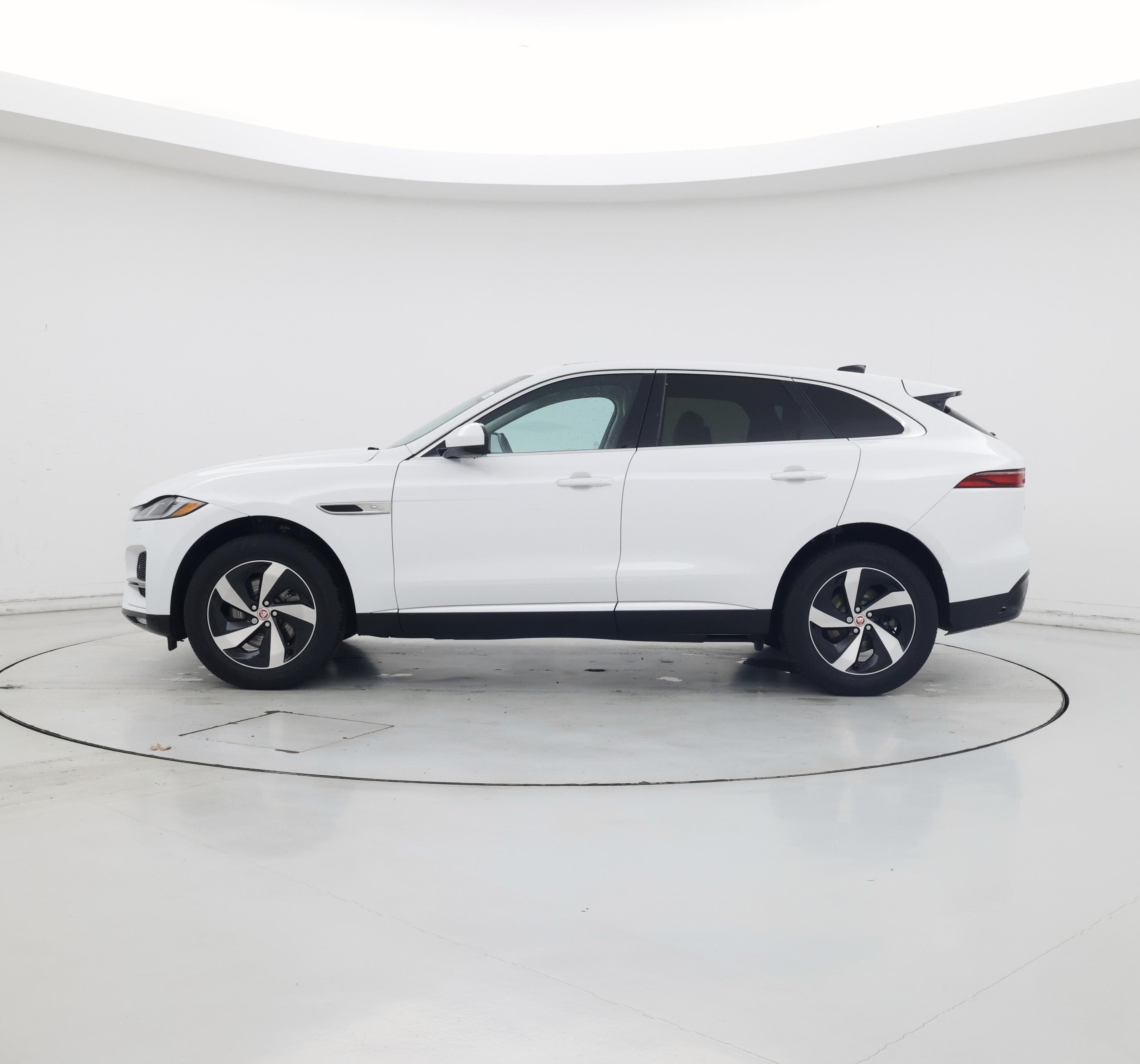 Thumbnail: 2022 Jaguar F-Pace - 3