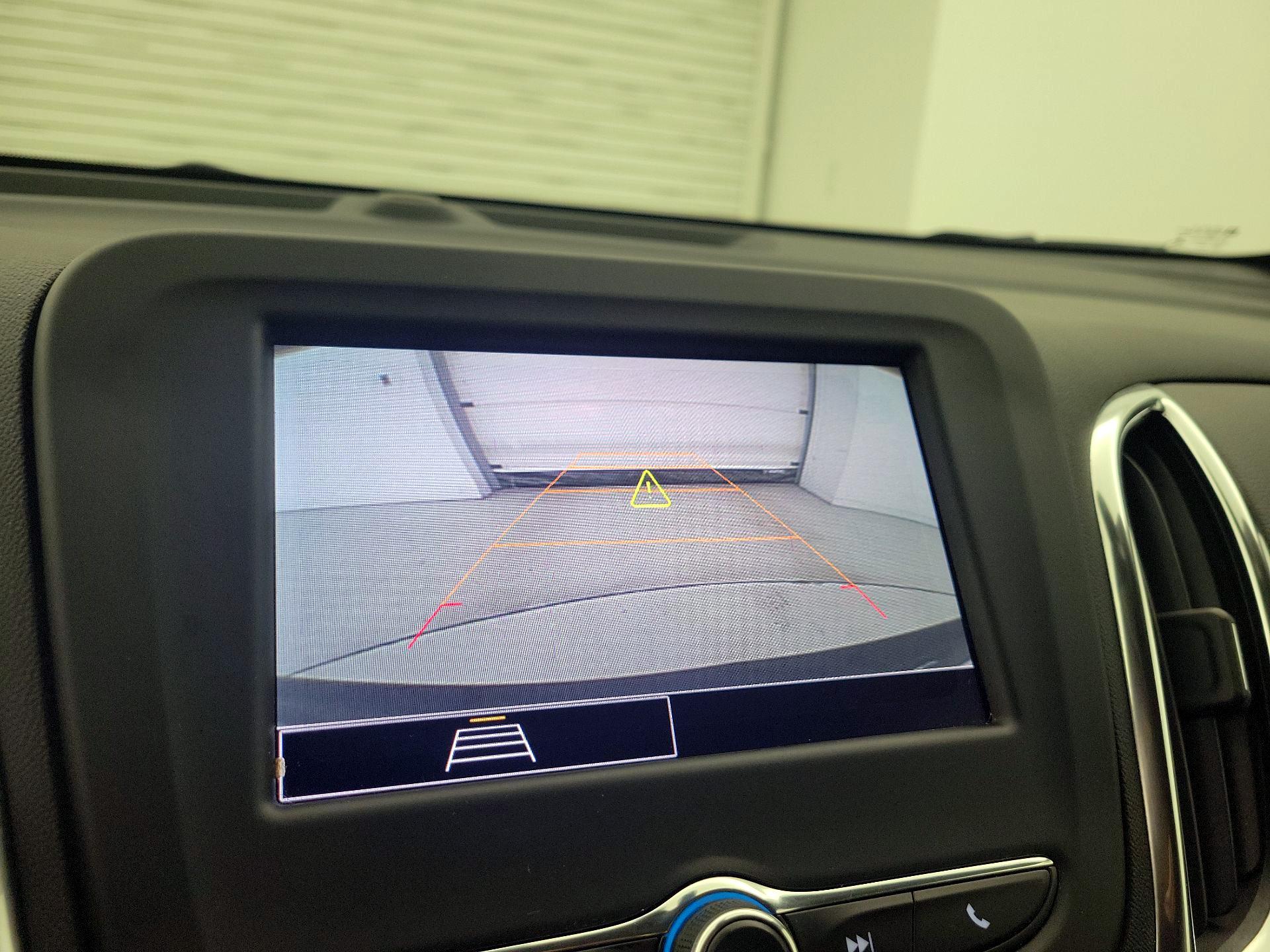 Thumbnail: 2022 Chevrolet Equinox - 14