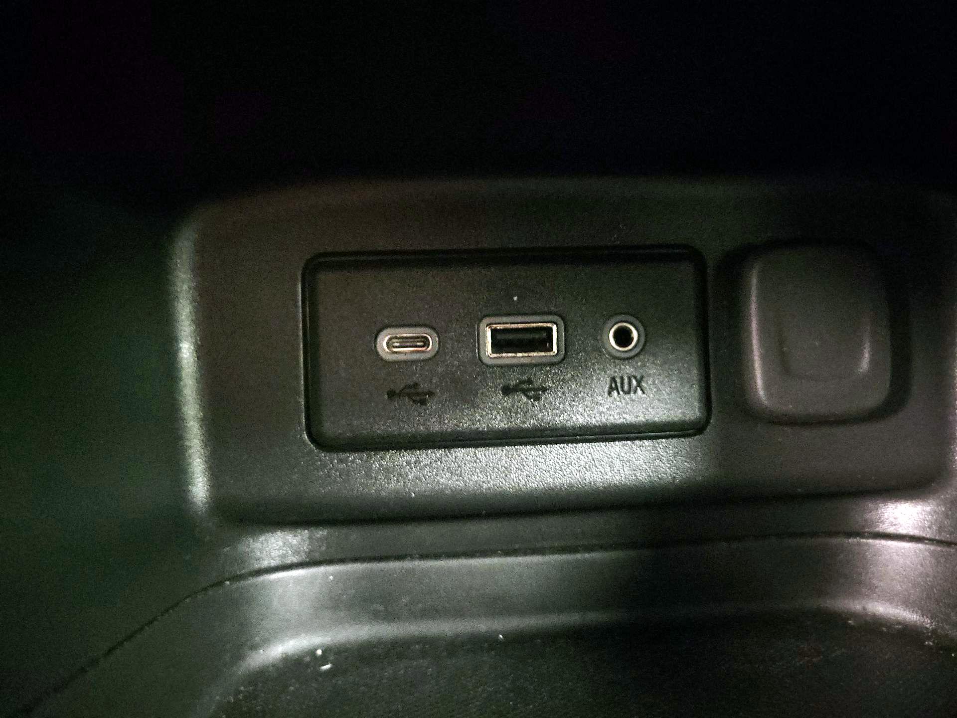 Thumbnail: 2022 Chevrolet Equinox - 18