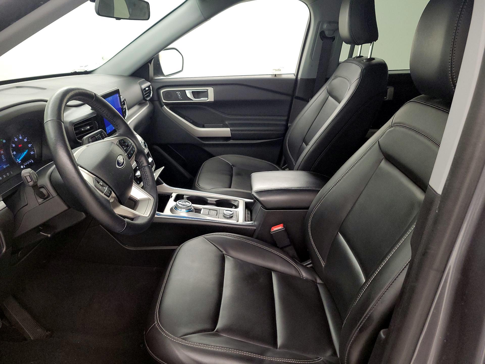 Thumbnail: 2022 Ford Explorer - 11