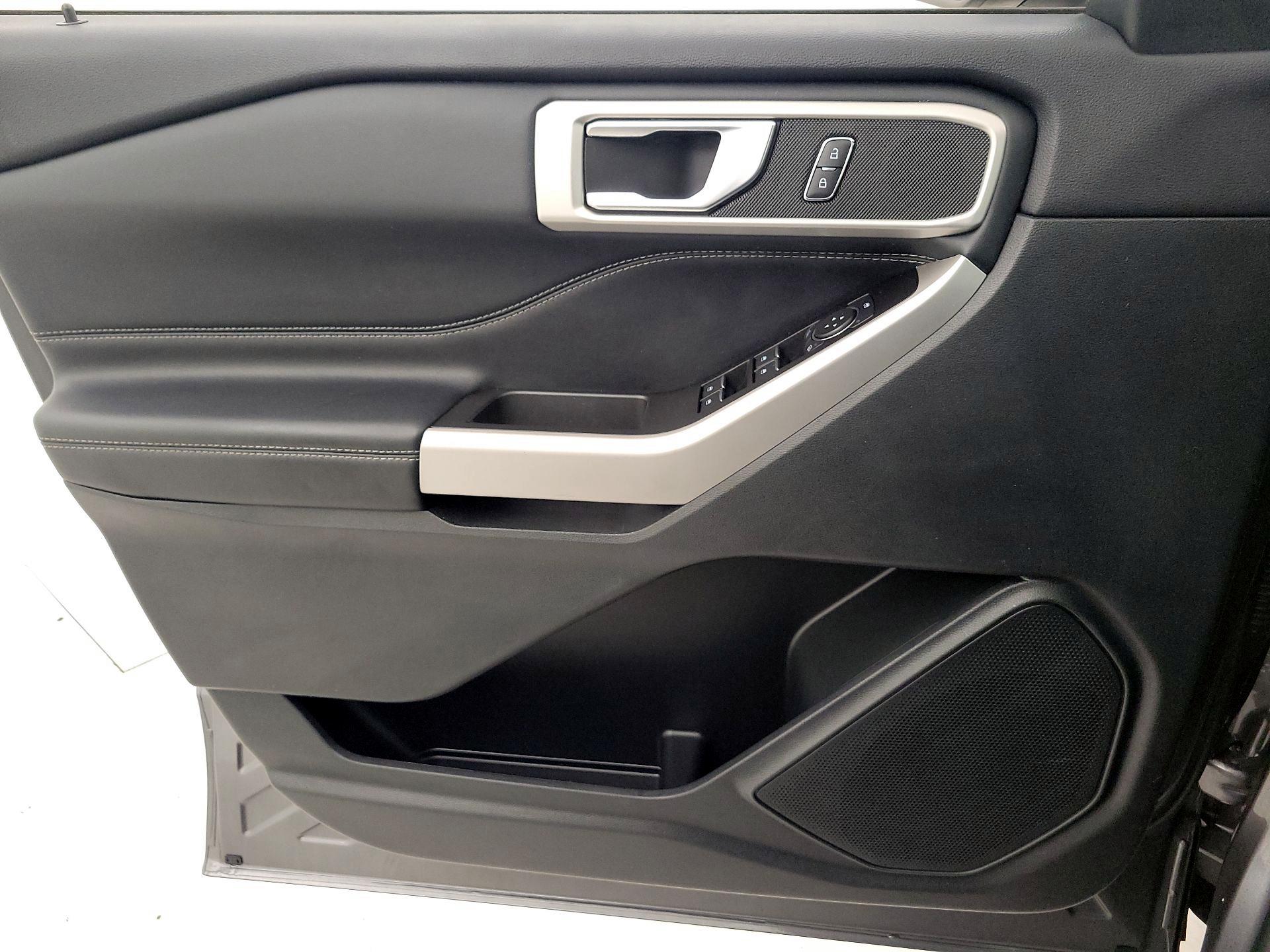 Thumbnail: 2022 Ford Explorer - 12