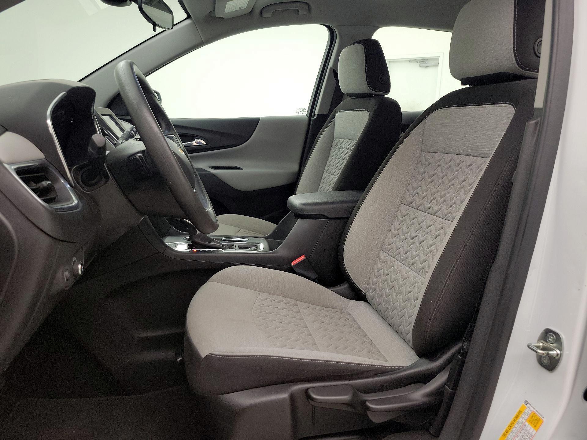 Thumbnail: 2022 Chevrolet Equinox - 11