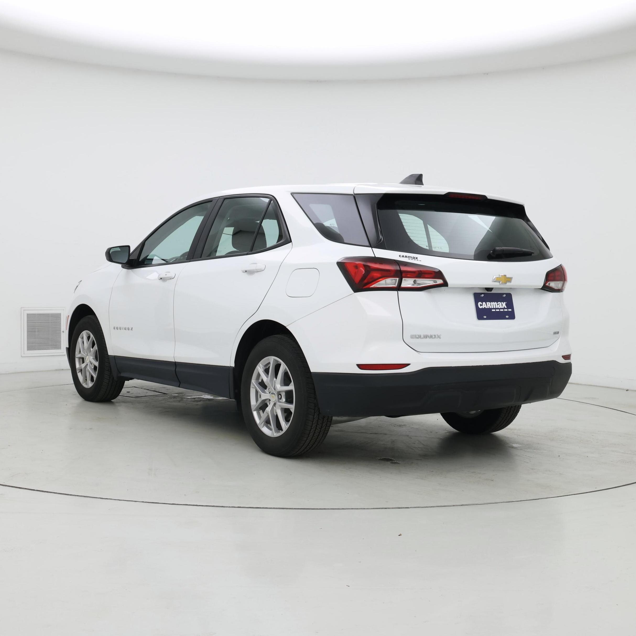 Thumbnail: 2022 Chevrolet Equinox - 2