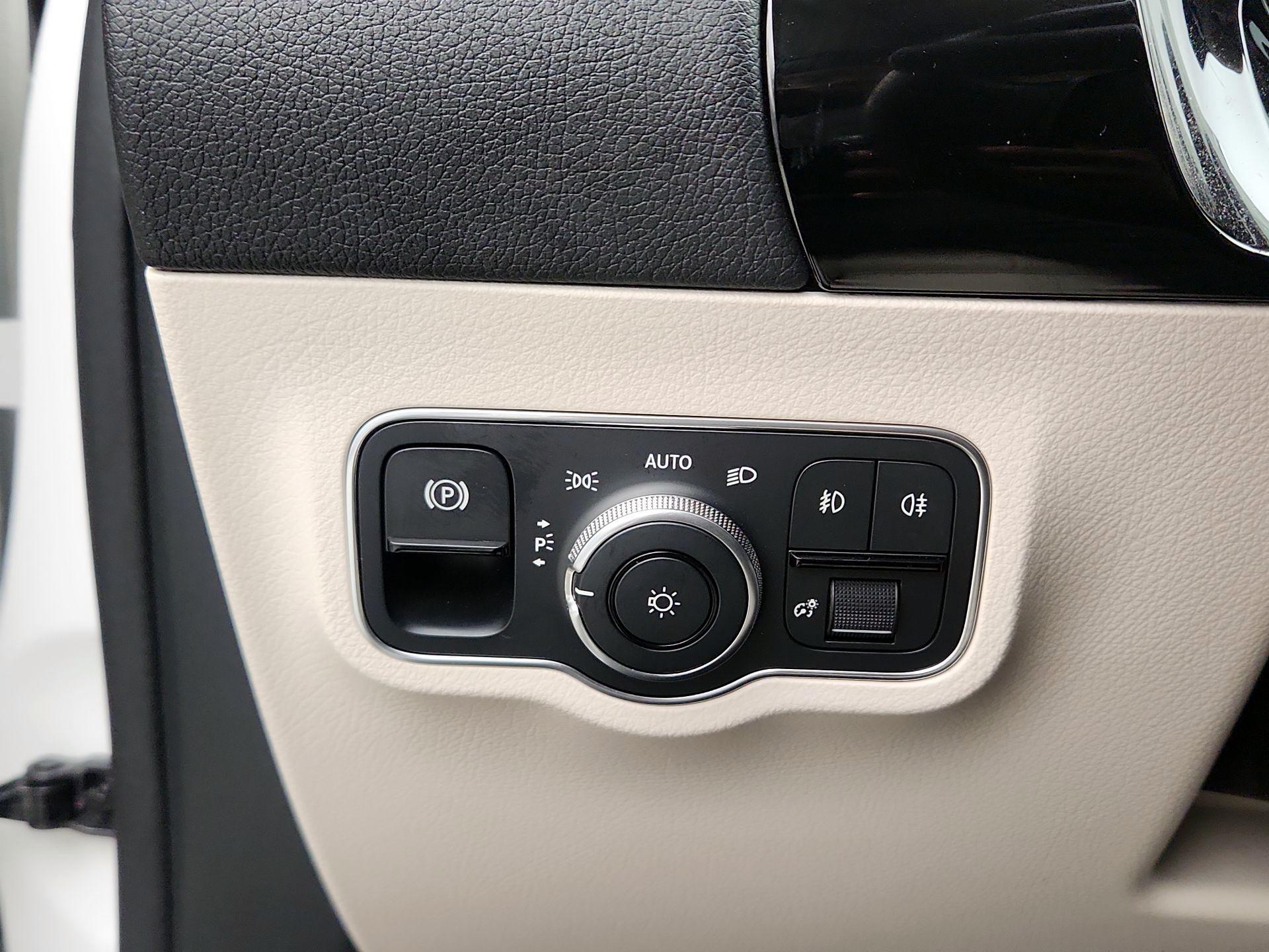 Thumbnail: 2022 Mercedes-Benz GLA - 13