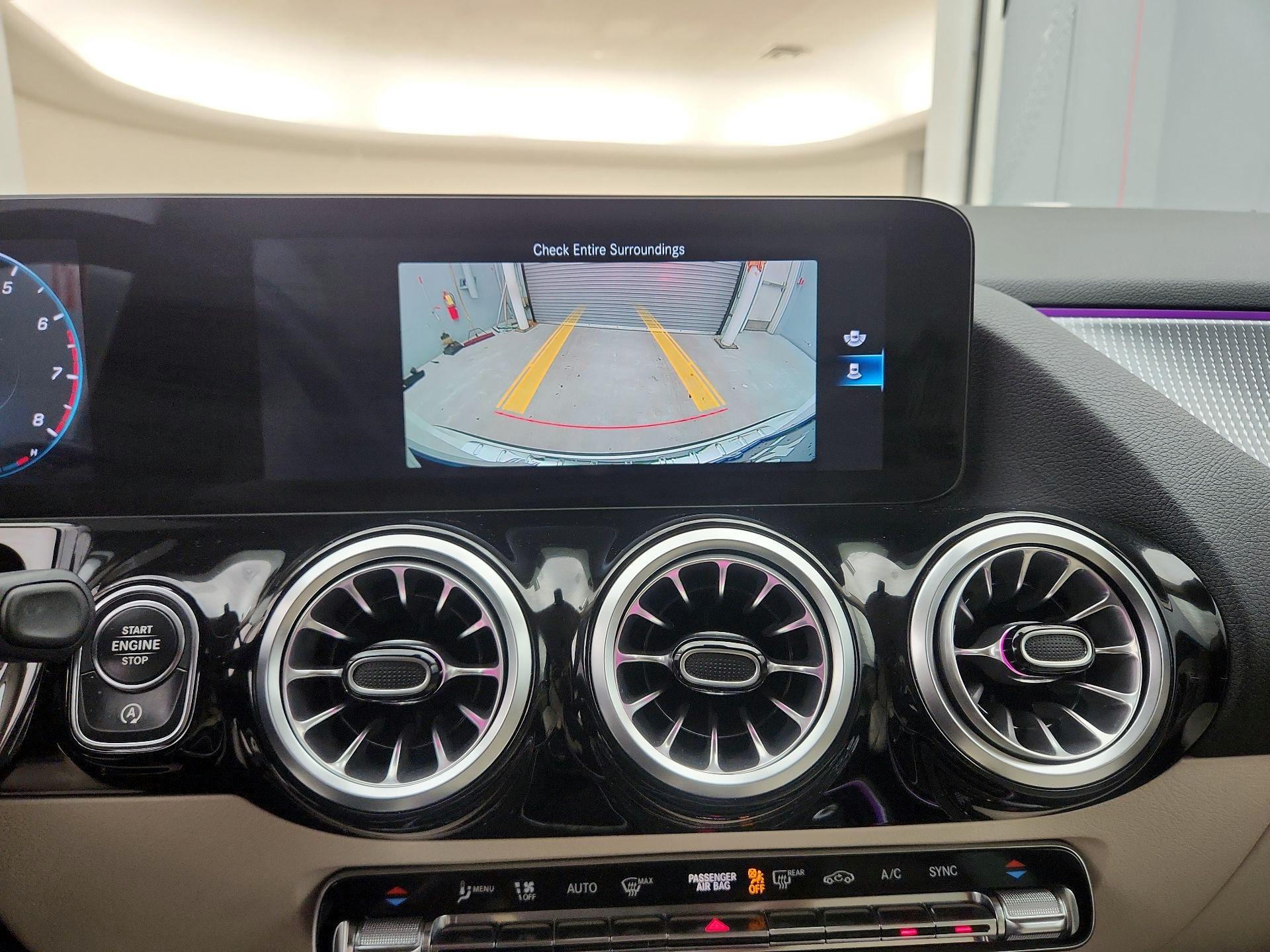 Thumbnail: 2022 Mercedes-Benz GLA - 14