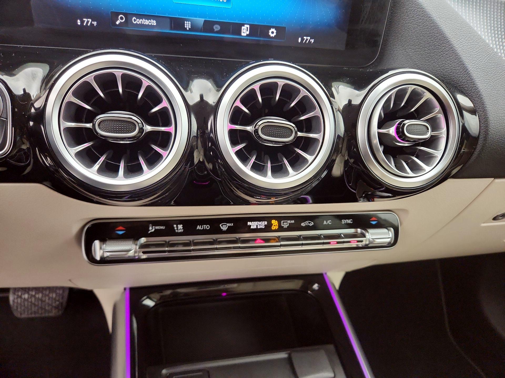 Thumbnail: 2022 Mercedes-Benz GLA - 16