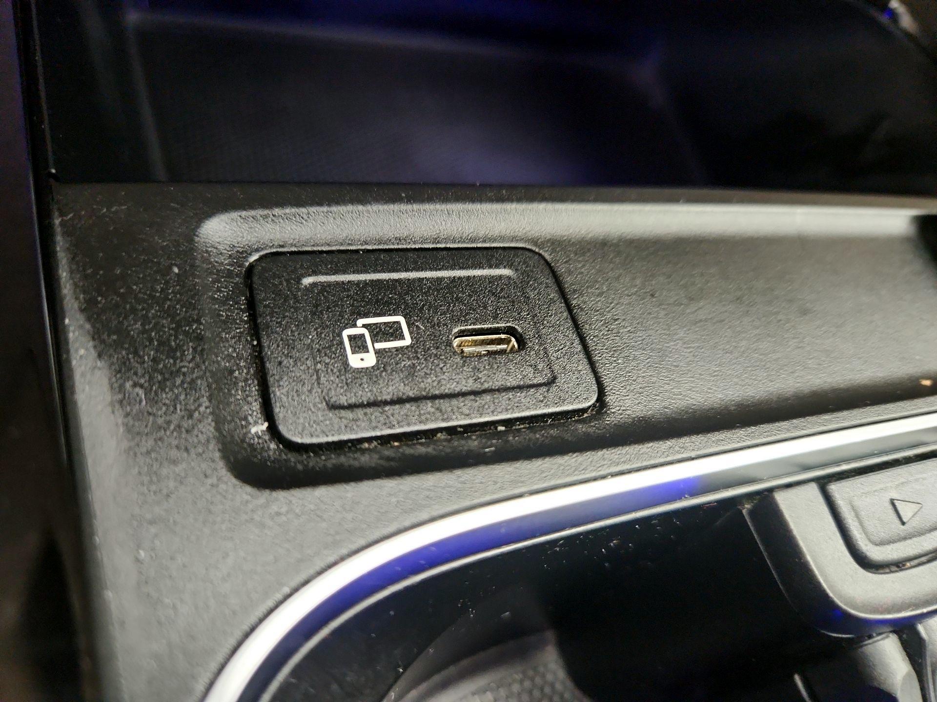 Thumbnail: 2022 Mercedes-Benz GLA - 18