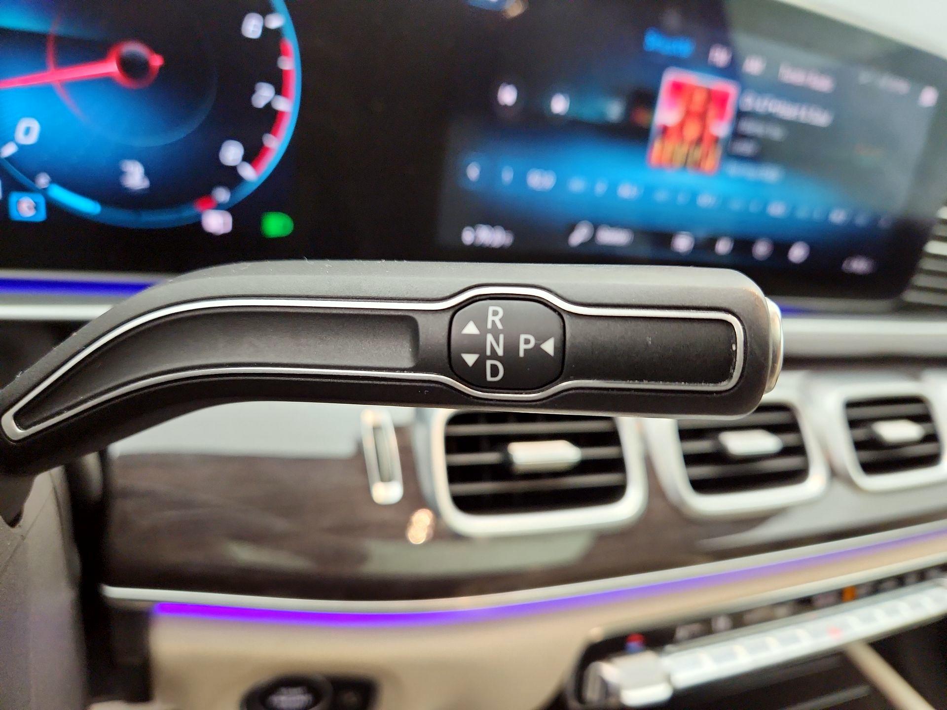 Thumbnail: 2020 Mercedes-Benz GLE - 17