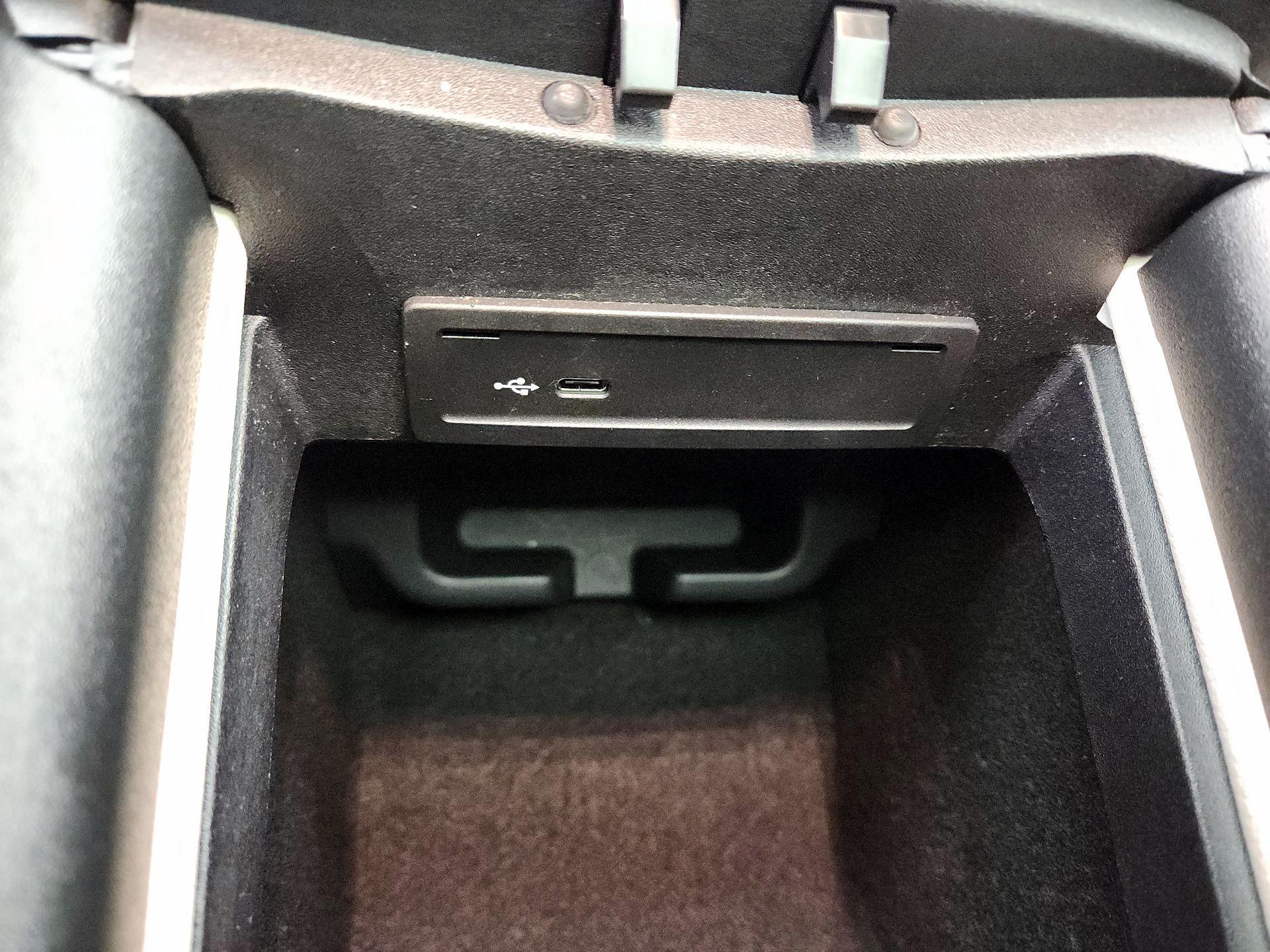 Thumbnail: 2020 Mercedes-Benz GLE - 18