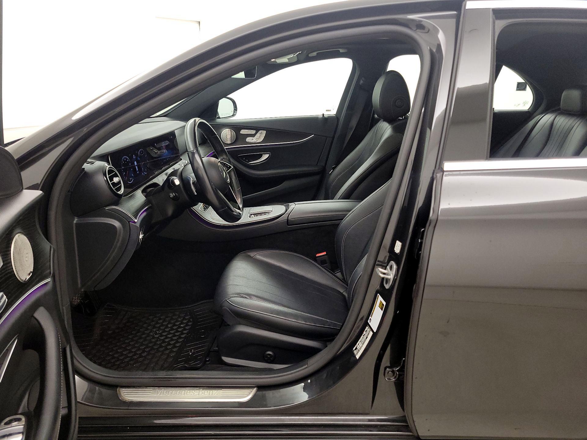 Thumbnail: 2022 Mercedes-Benz E-Class - 11