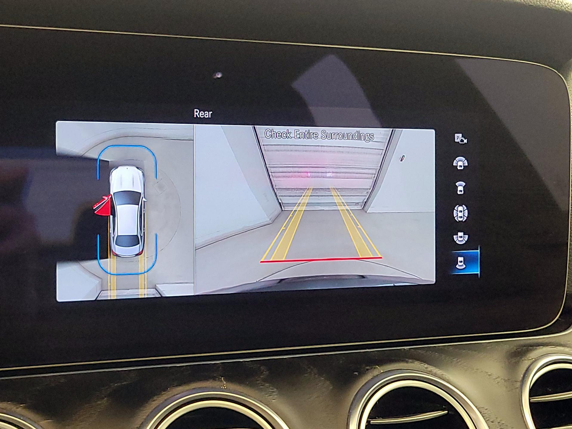 Thumbnail: 2022 Mercedes-Benz E-Class - 15