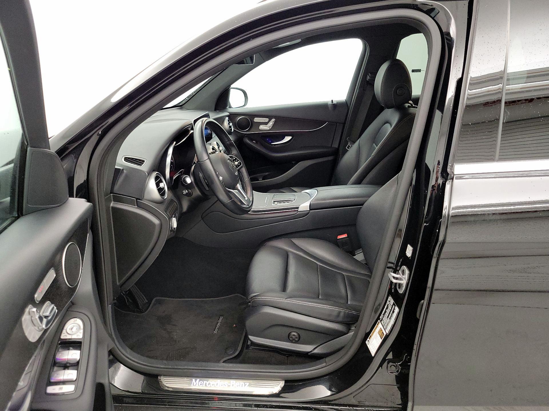 Thumbnail: 2022 Mercedes-Benz GLC - 11