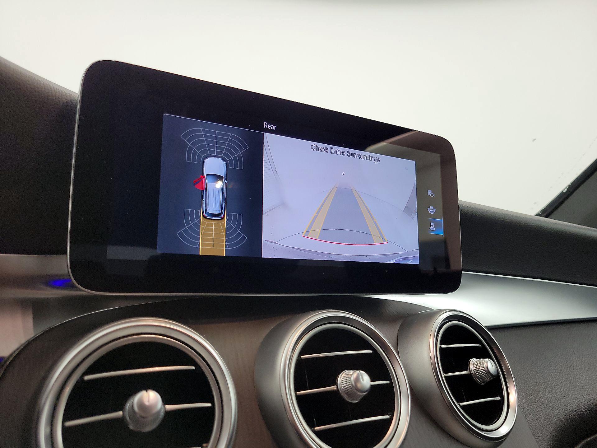 Thumbnail: 2022 Mercedes-Benz GLC - 14