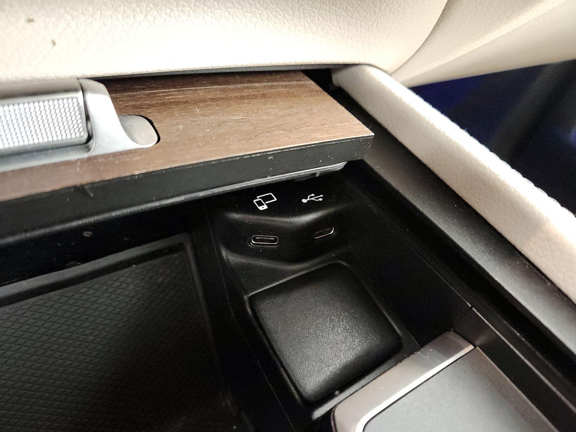 Thumbnail: 2022 Mercedes-Benz GLS - 19