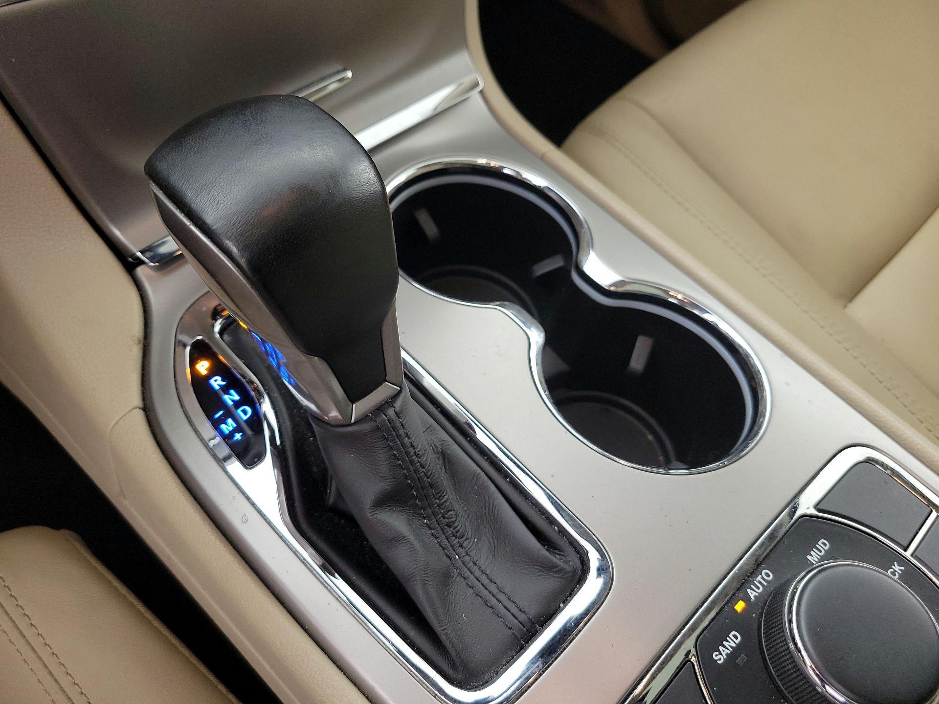 Thumbnail: 2021 Jeep Grand Cherokee - 18