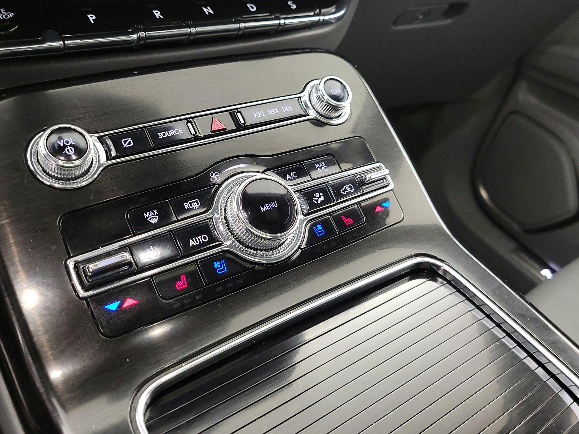 Thumbnail: 2022 Lincoln Nautilus - 17