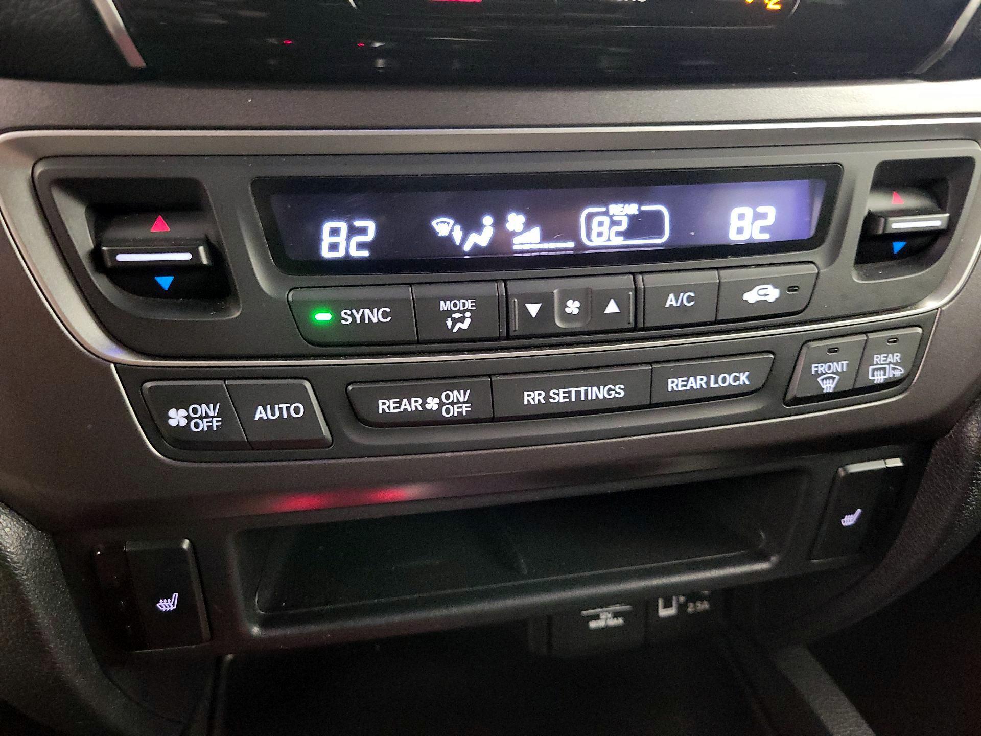 Thumbnail: 2022 Honda Pilot - 16