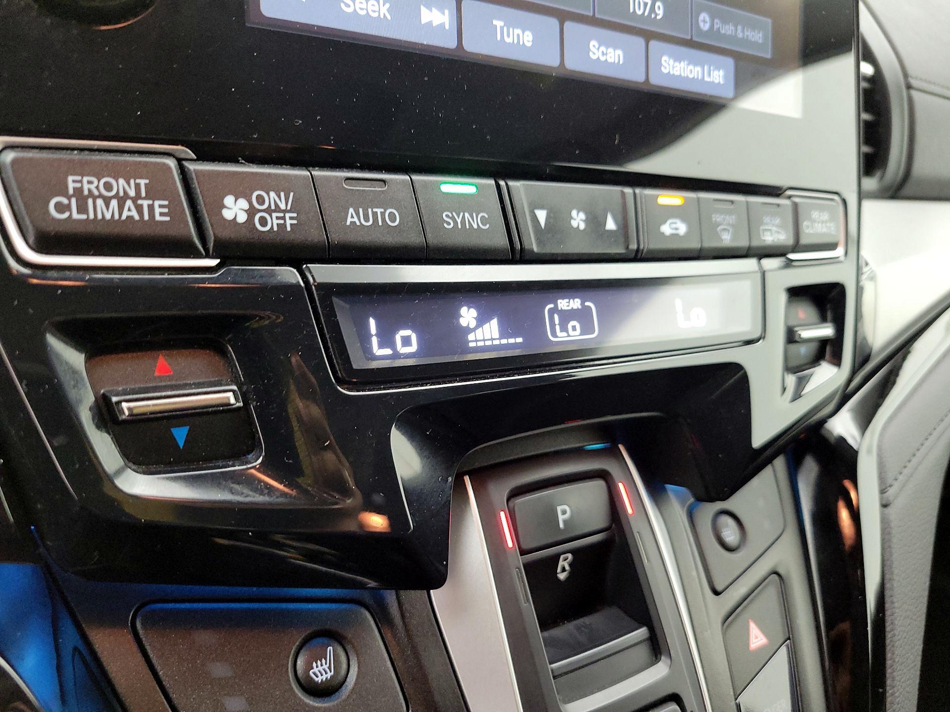 Thumbnail: 2023 Honda Odyssey - 17