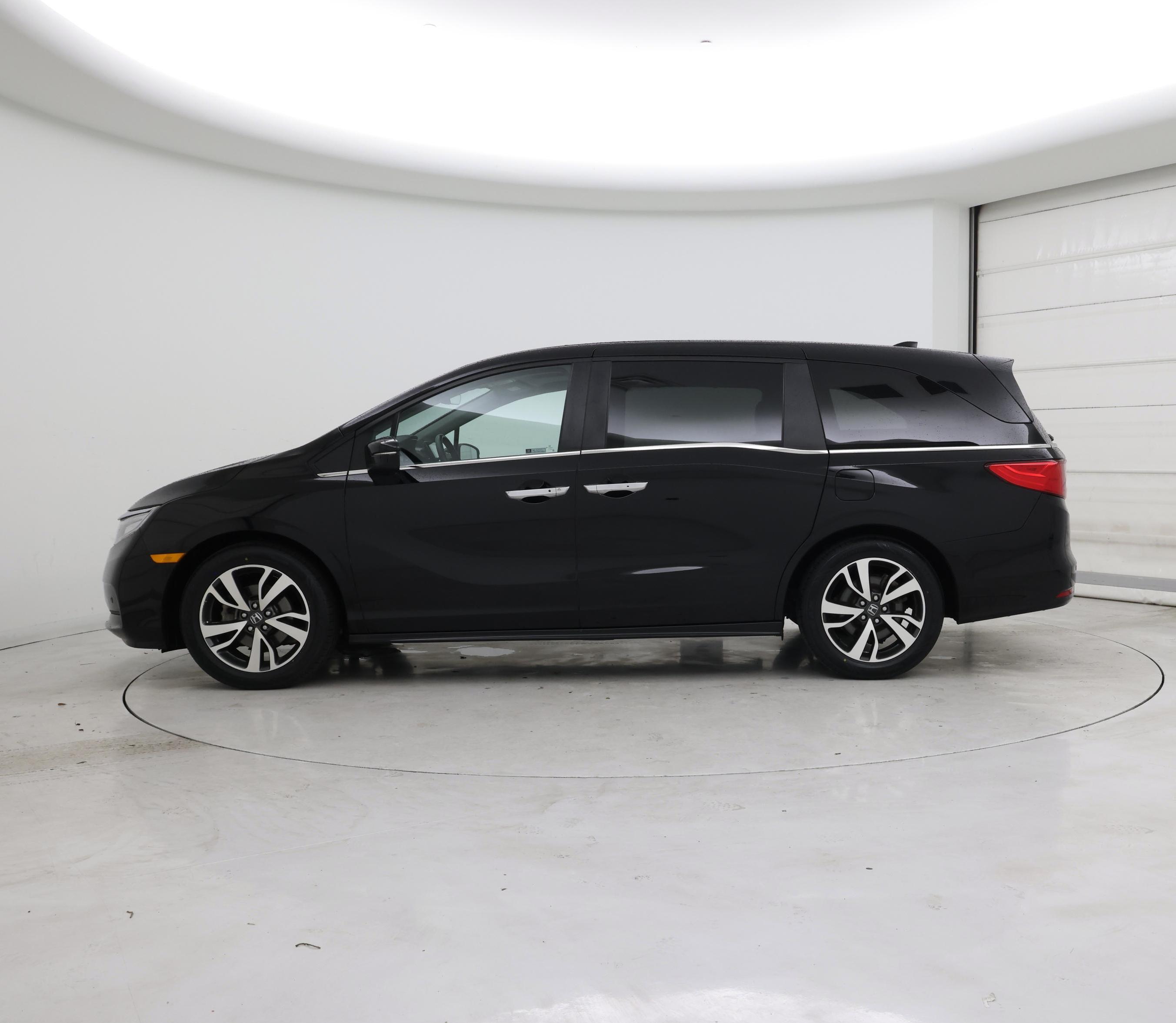 Thumbnail: 2023 Honda Odyssey - 3
