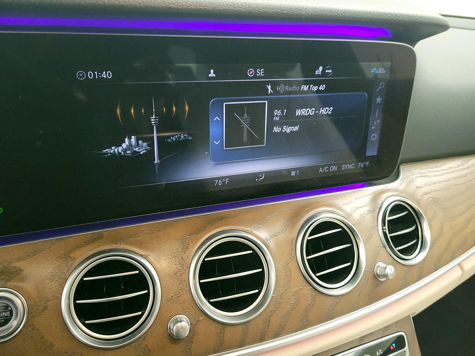 Thumbnail: 2020 Mercedes-Benz E-Class - 16