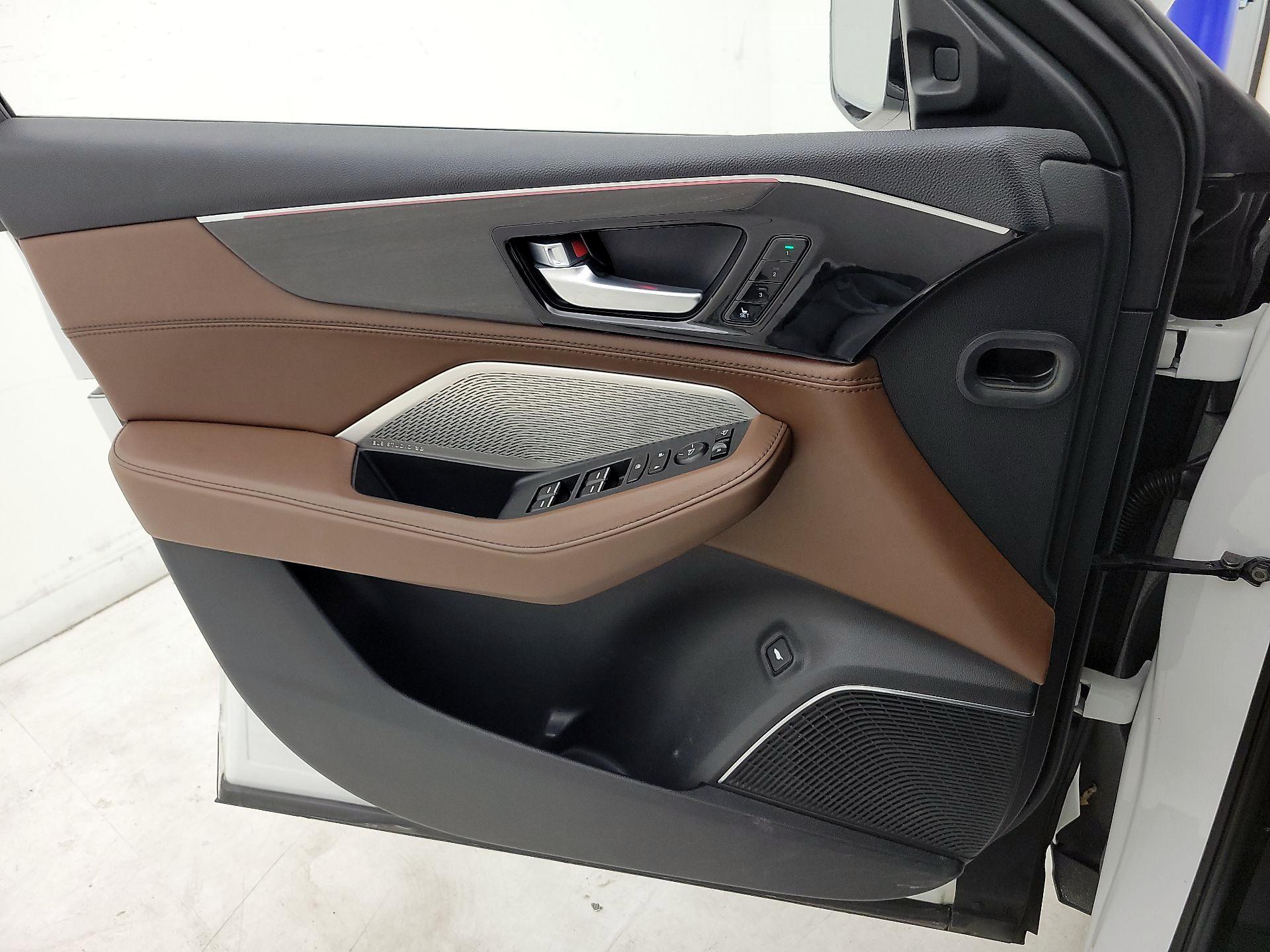 Thumbnail: 2022 Acura MDX - 12