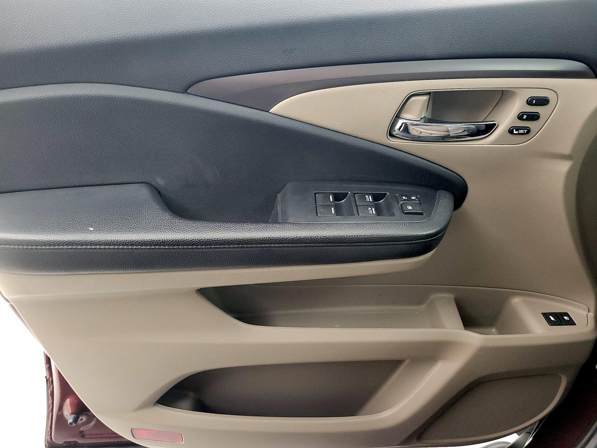 Thumbnail: 2022 Honda Pilot - 12