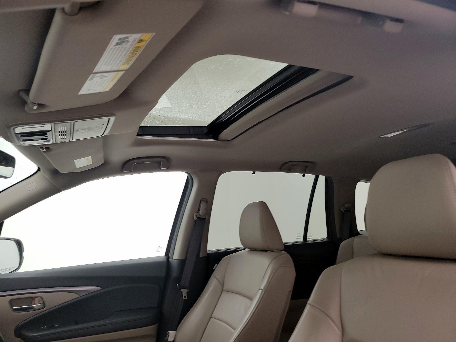 Thumbnail: 2022 Honda Pilot - 19