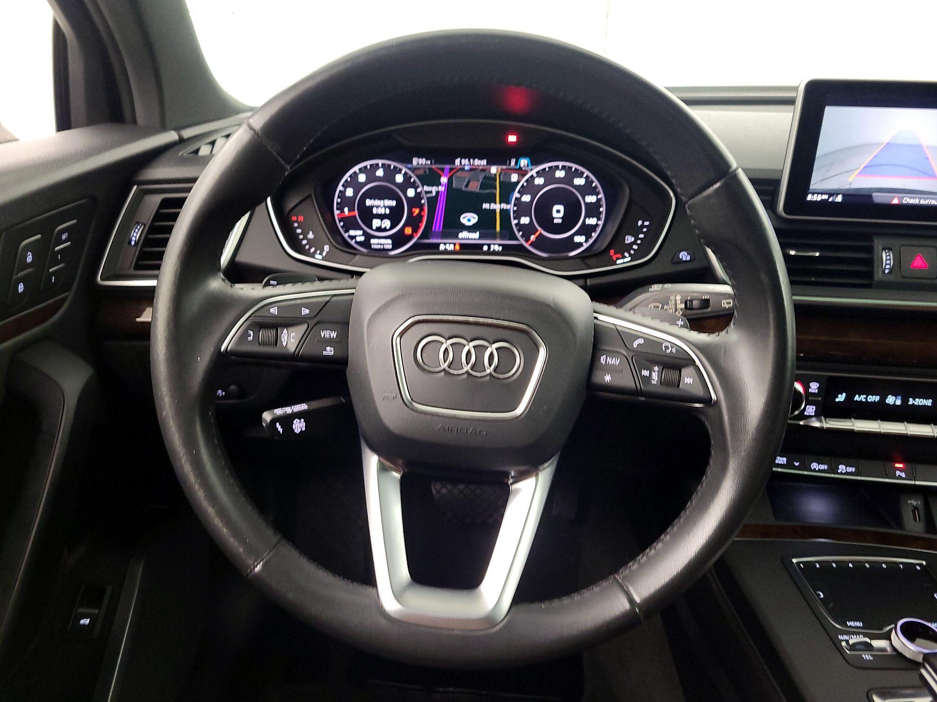 Thumbnail: 2020 Audi Q5 - 10