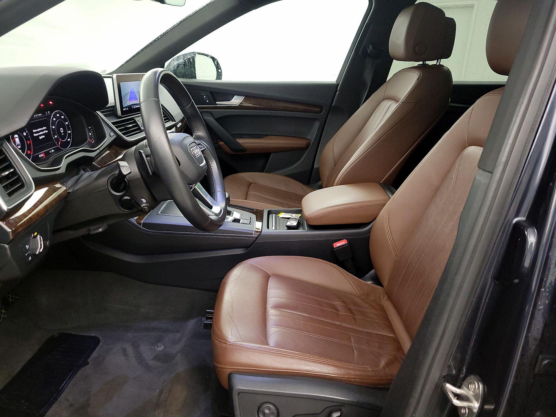 Thumbnail: 2020 Audi Q5 - 11