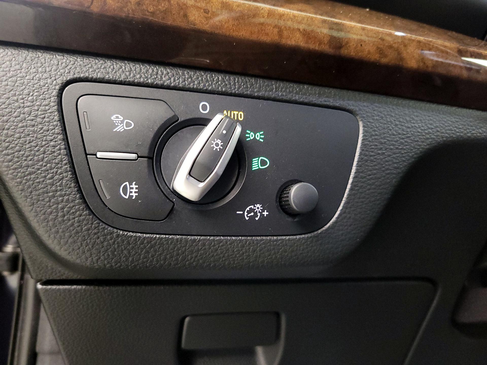 Thumbnail: 2020 Audi Q5 - 13