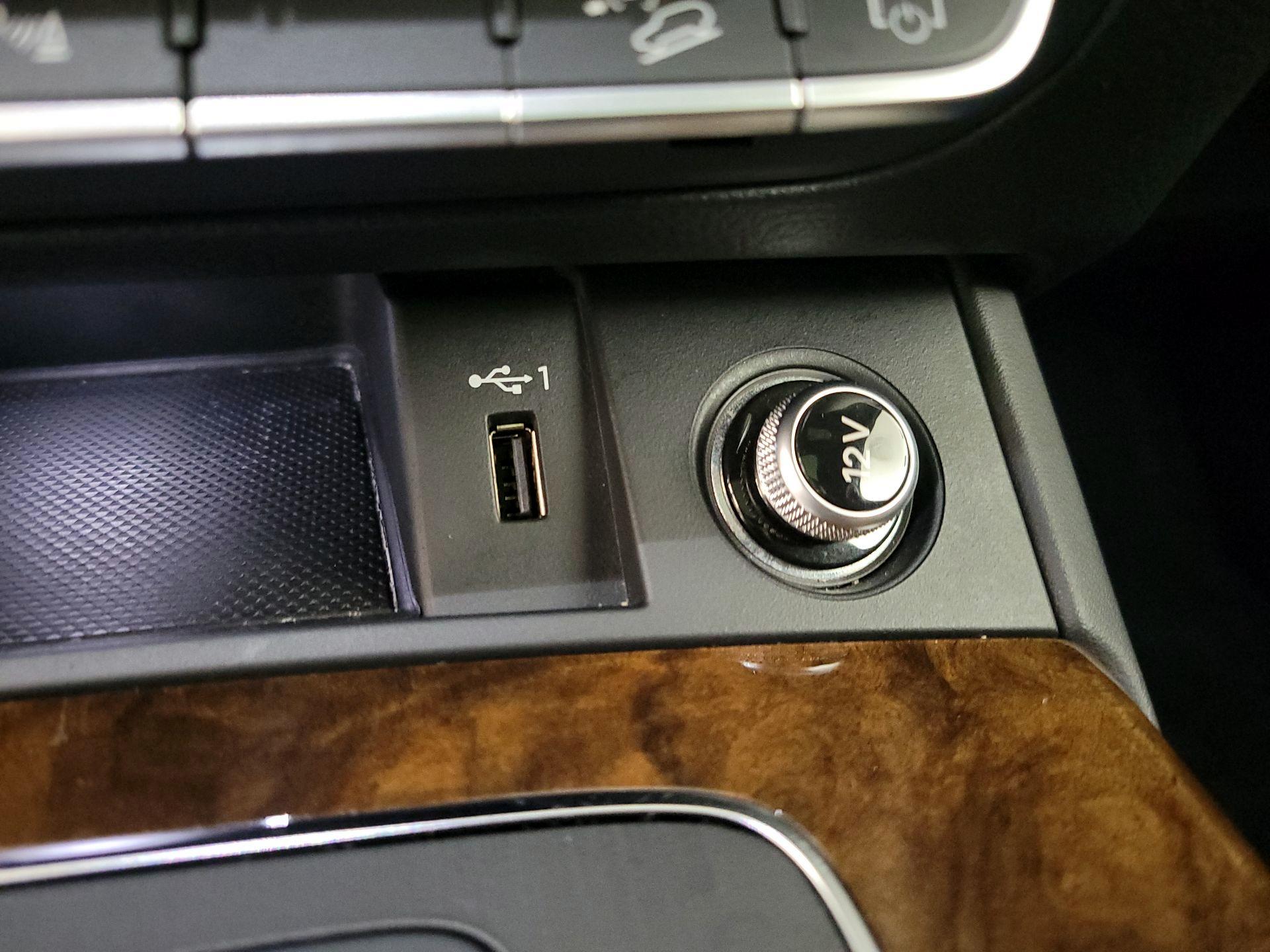 Thumbnail: 2020 Audi Q5 - 18