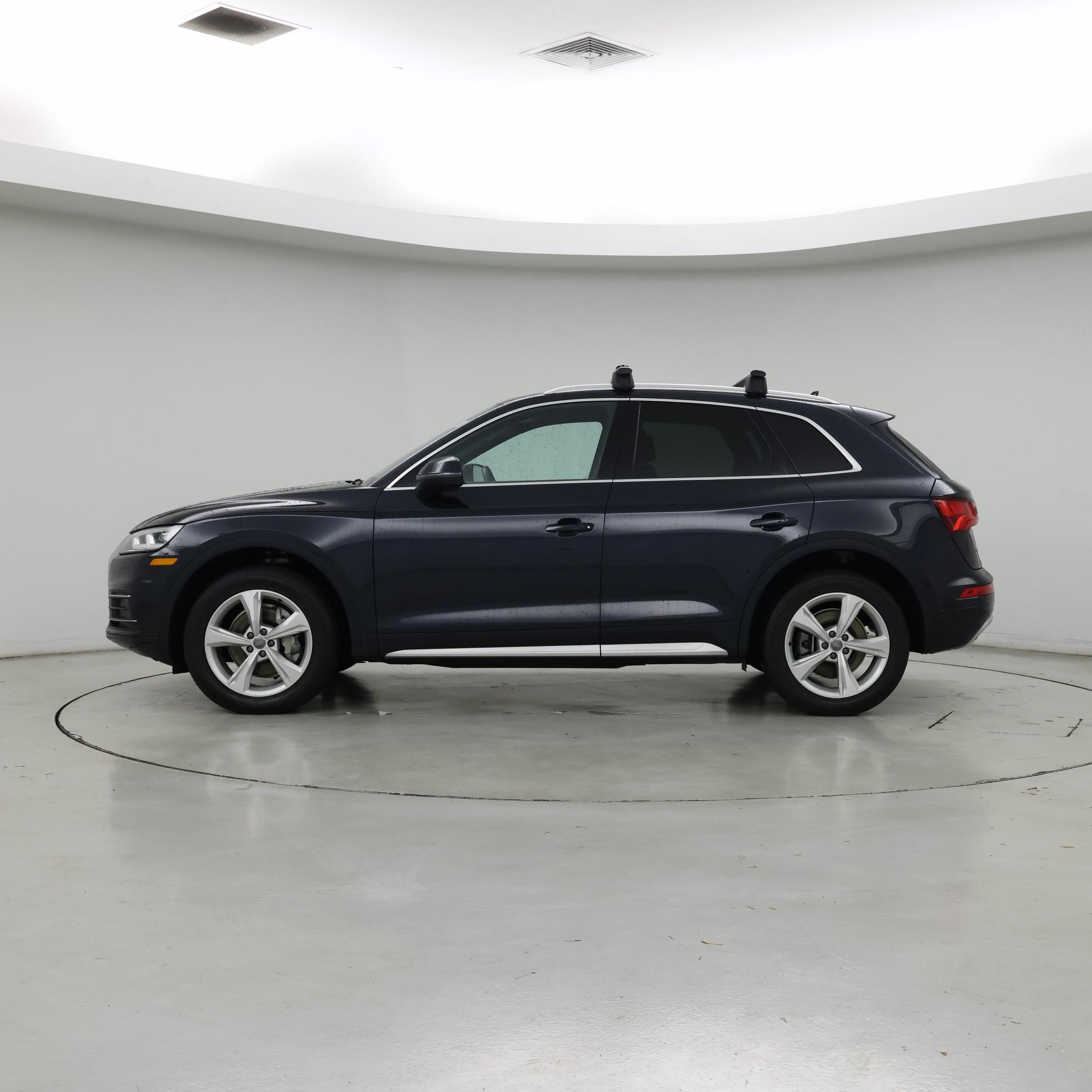 Thumbnail: 2020 Audi Q5 - 3