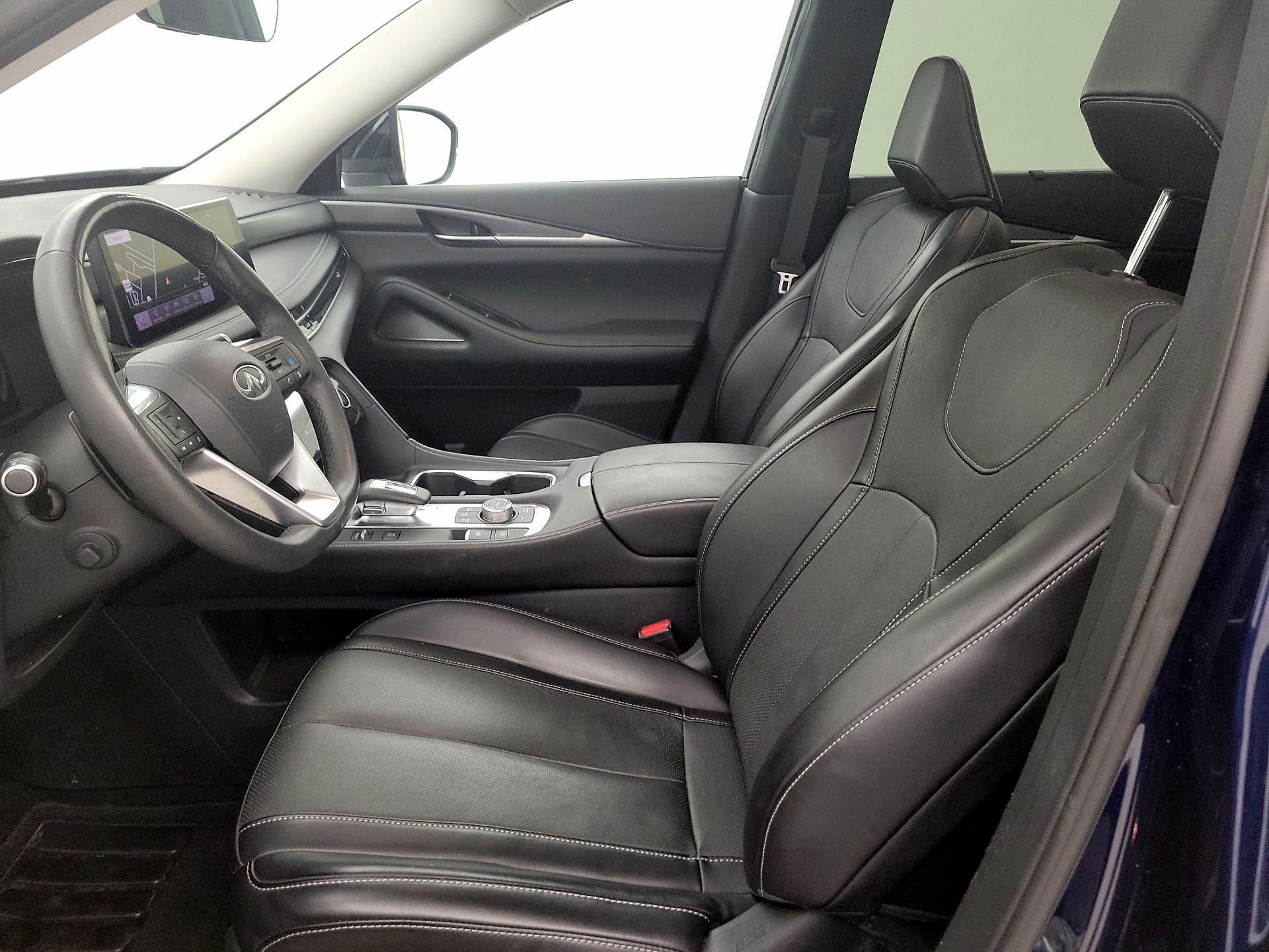 Thumbnail: 2023 INFINITI QX60 - 11