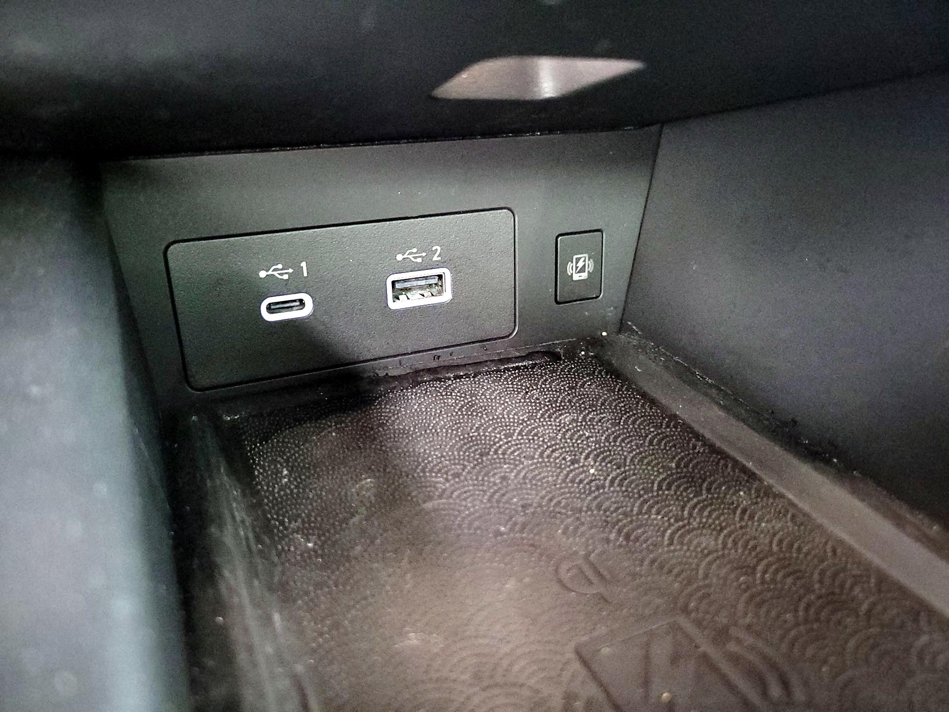 Thumbnail: 2023 INFINITI QX60 - 19