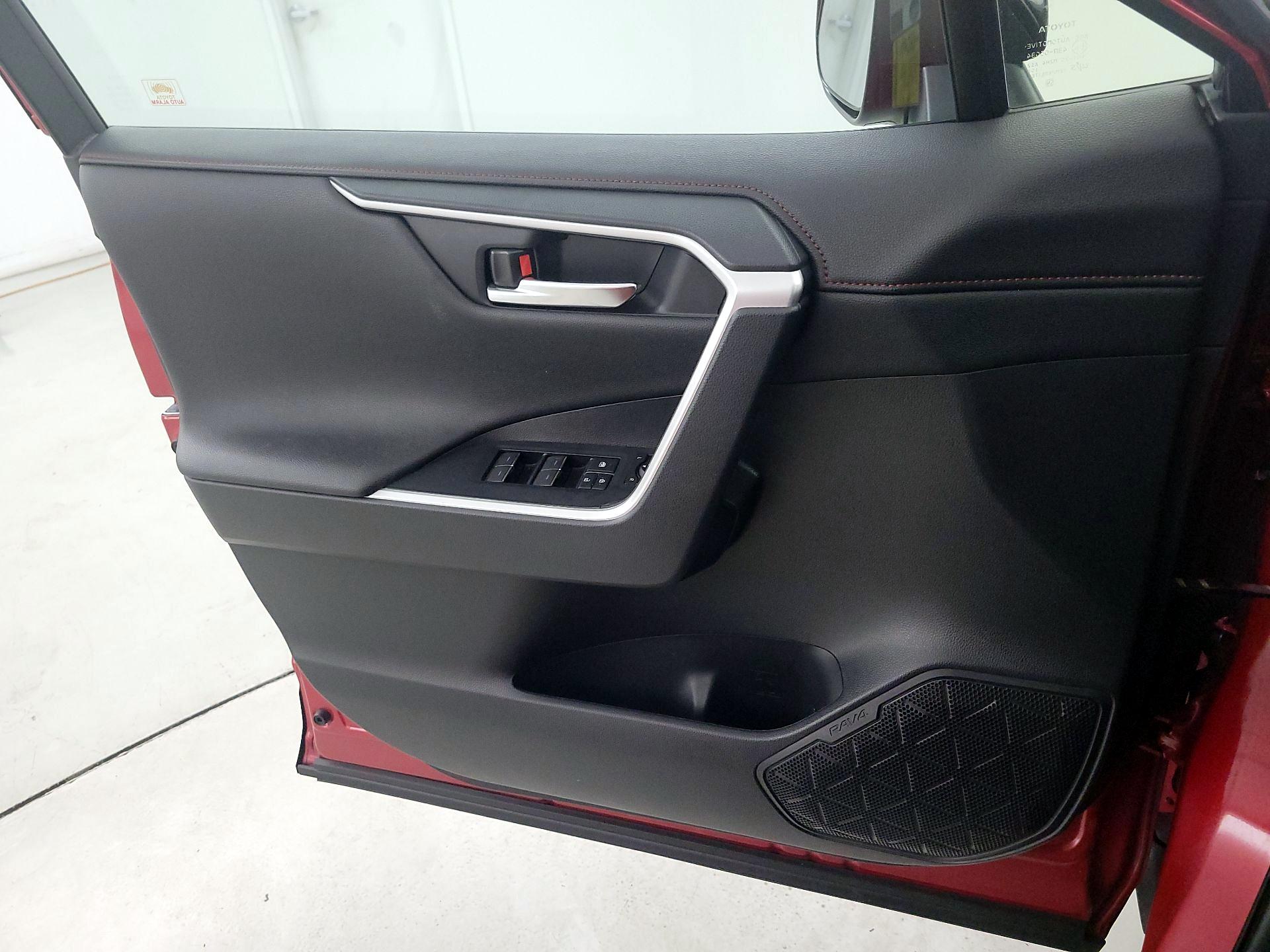 Thumbnail: 2023 Toyota RAV4 - 12