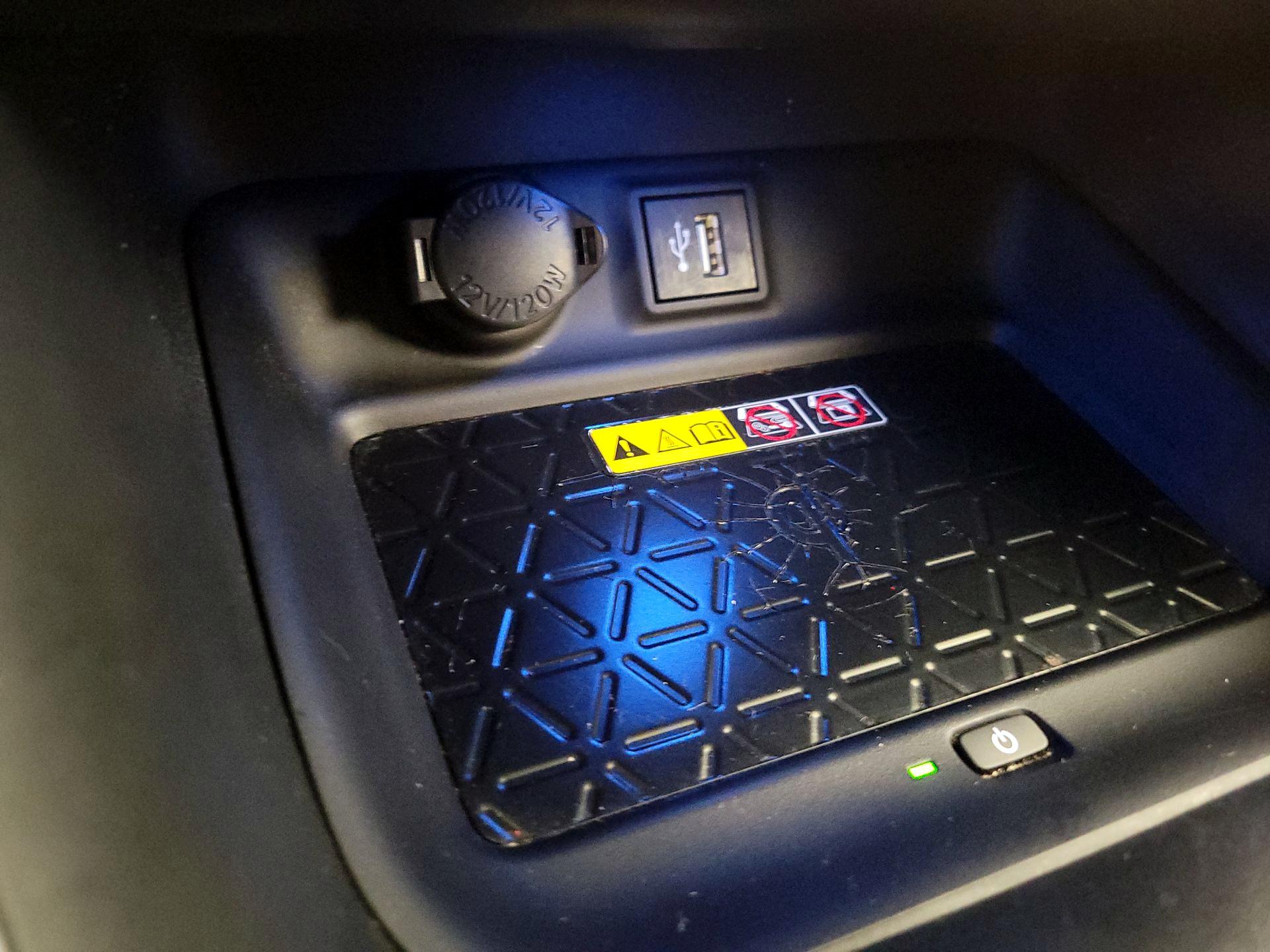 Thumbnail: 2023 Toyota RAV4 - 18