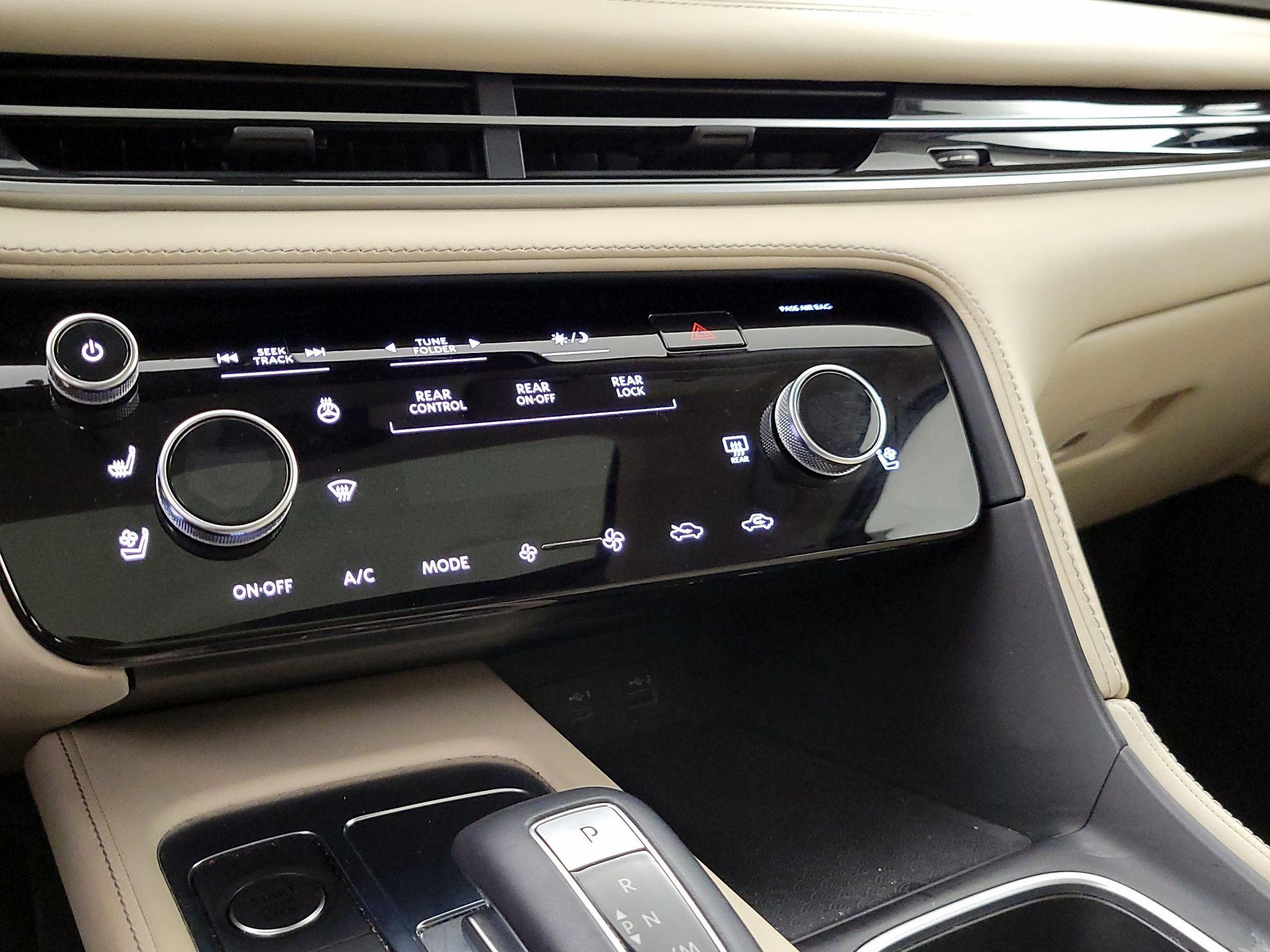 Thumbnail: 2022 INFINITI QX60 - 17