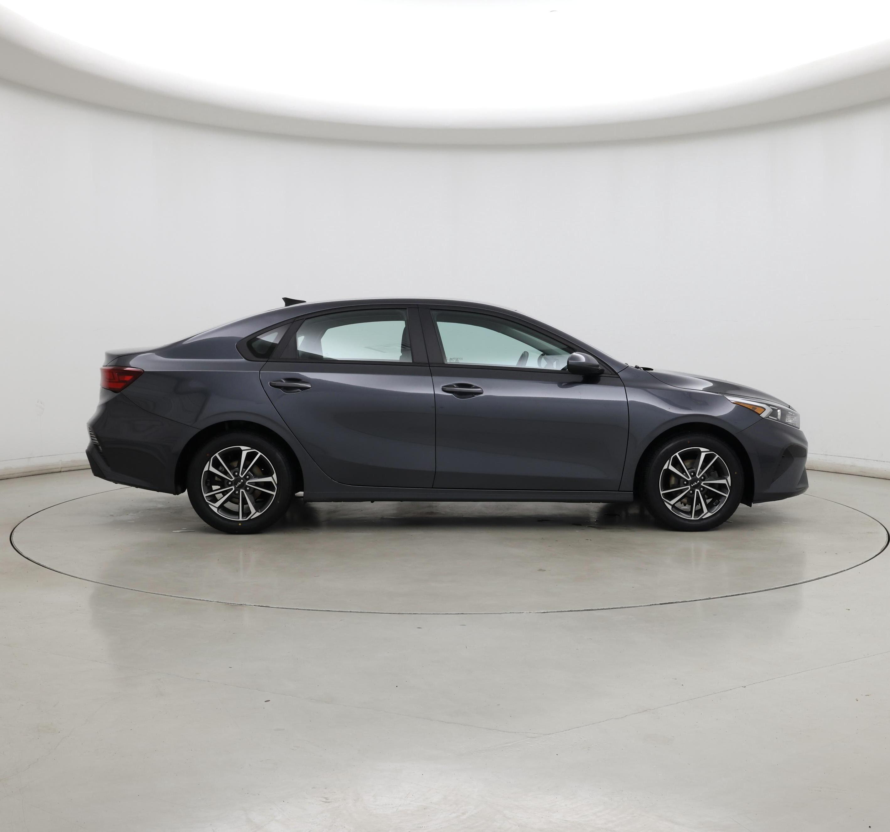 Thumbnail: 2023 Kia Forte - 7