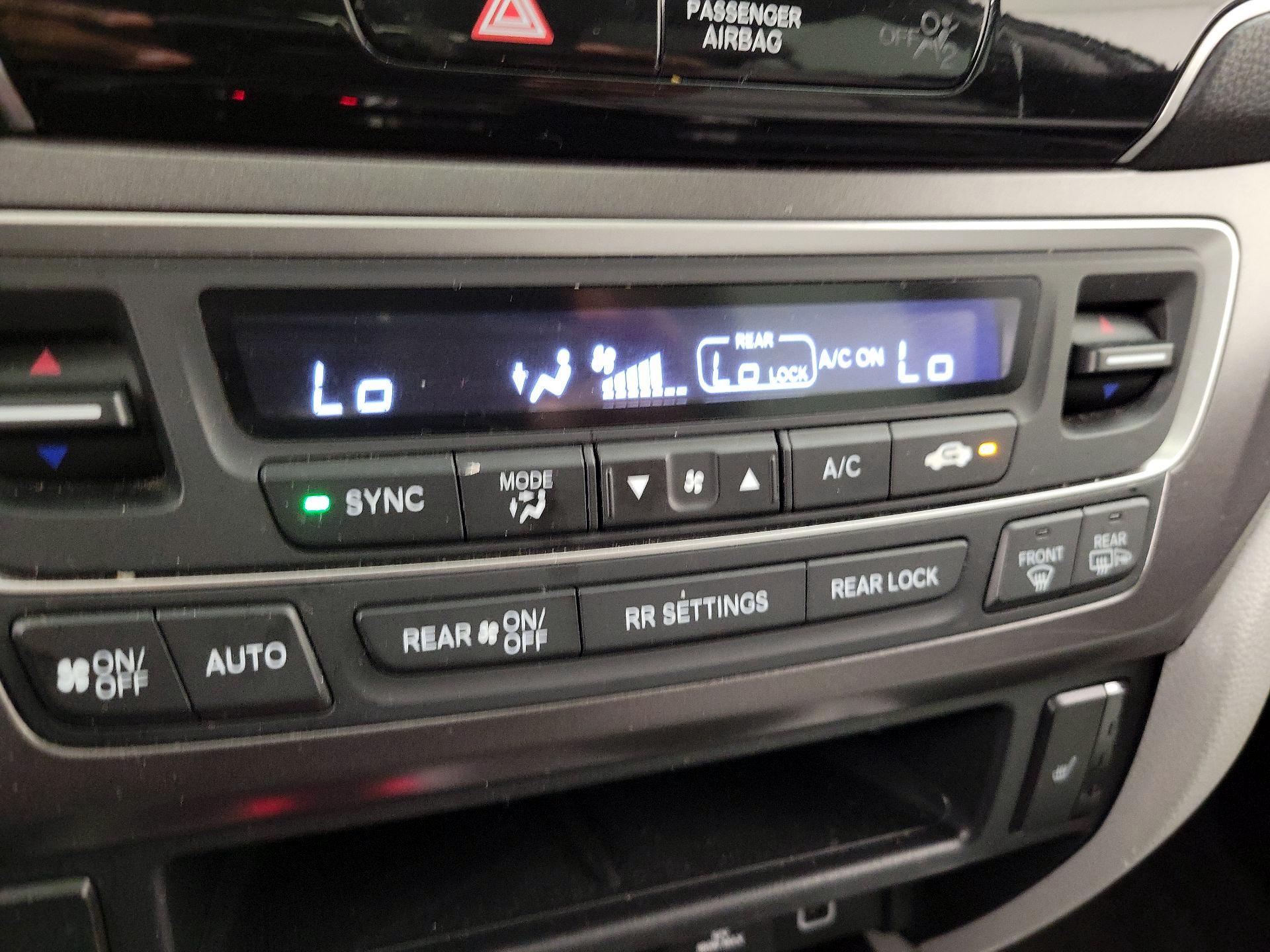 Thumbnail: 2021 Honda Pilot - 16