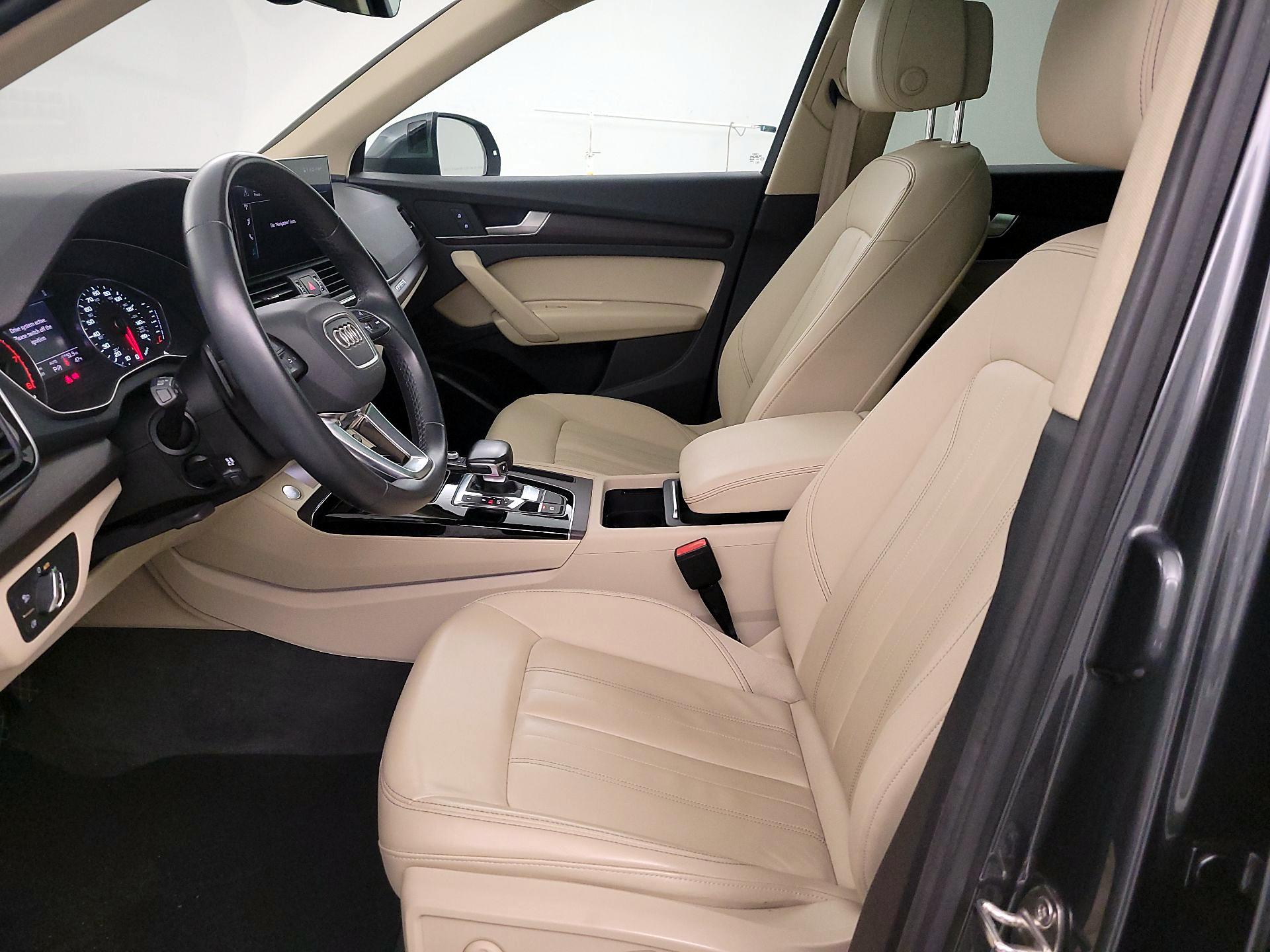 Thumbnail: 2022 Audi Q5 - 11