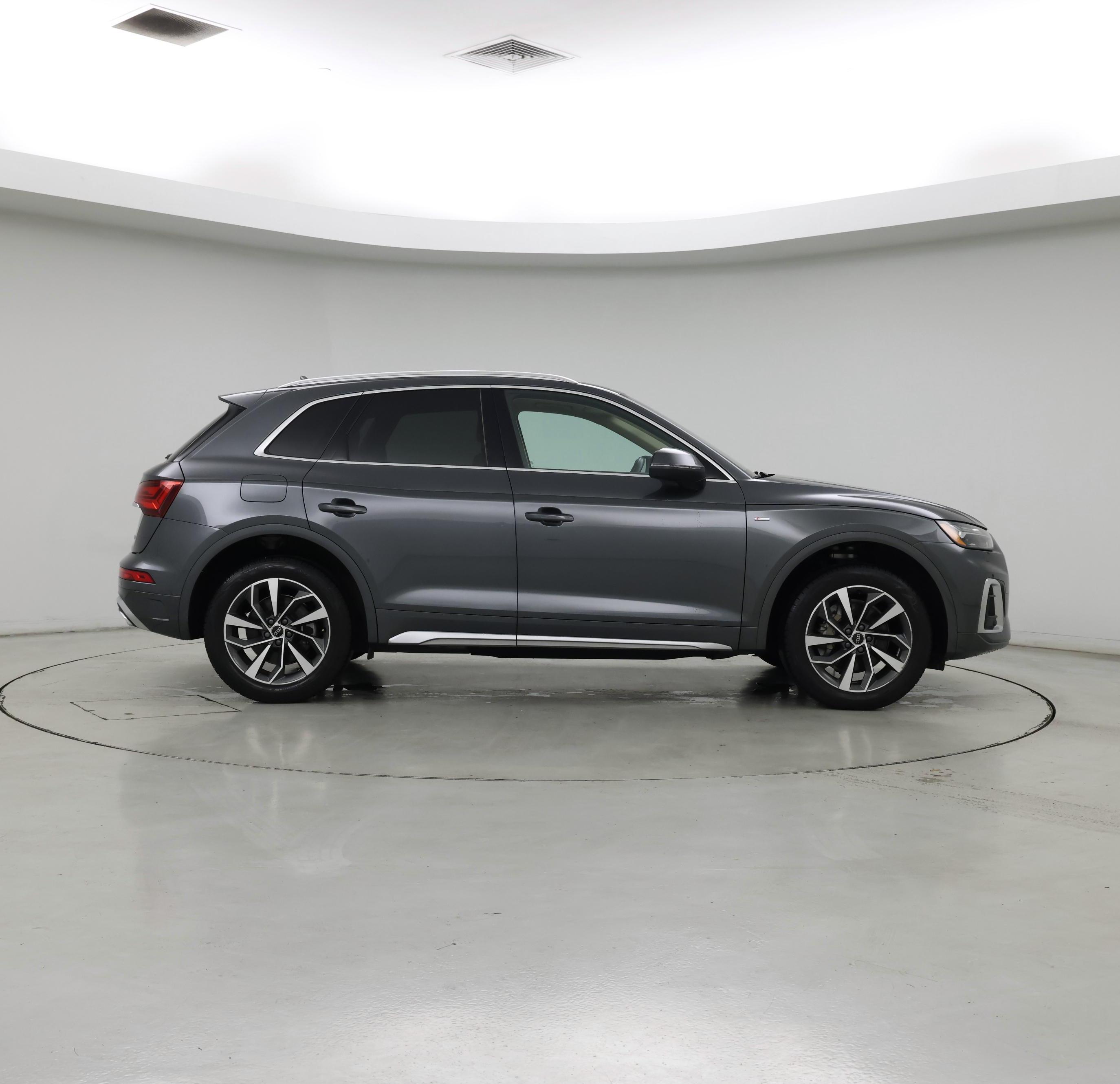 Thumbnail: 2022 Audi Q5 - 7