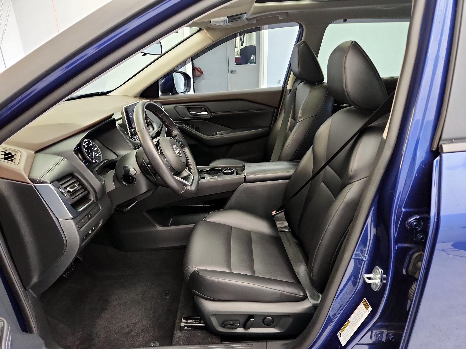 Thumbnail: 2023 Nissan Rogue - 11