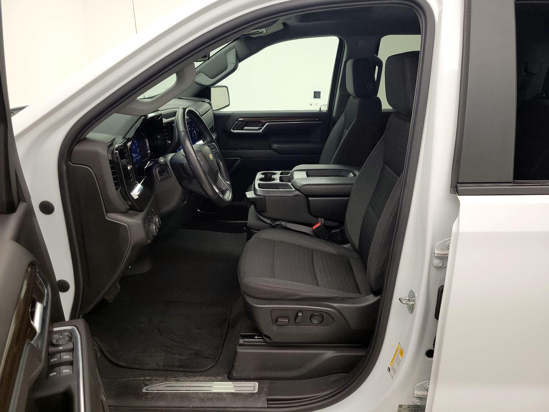 Thumbnail: 2022 Chevrolet Silverado 1500 - 11