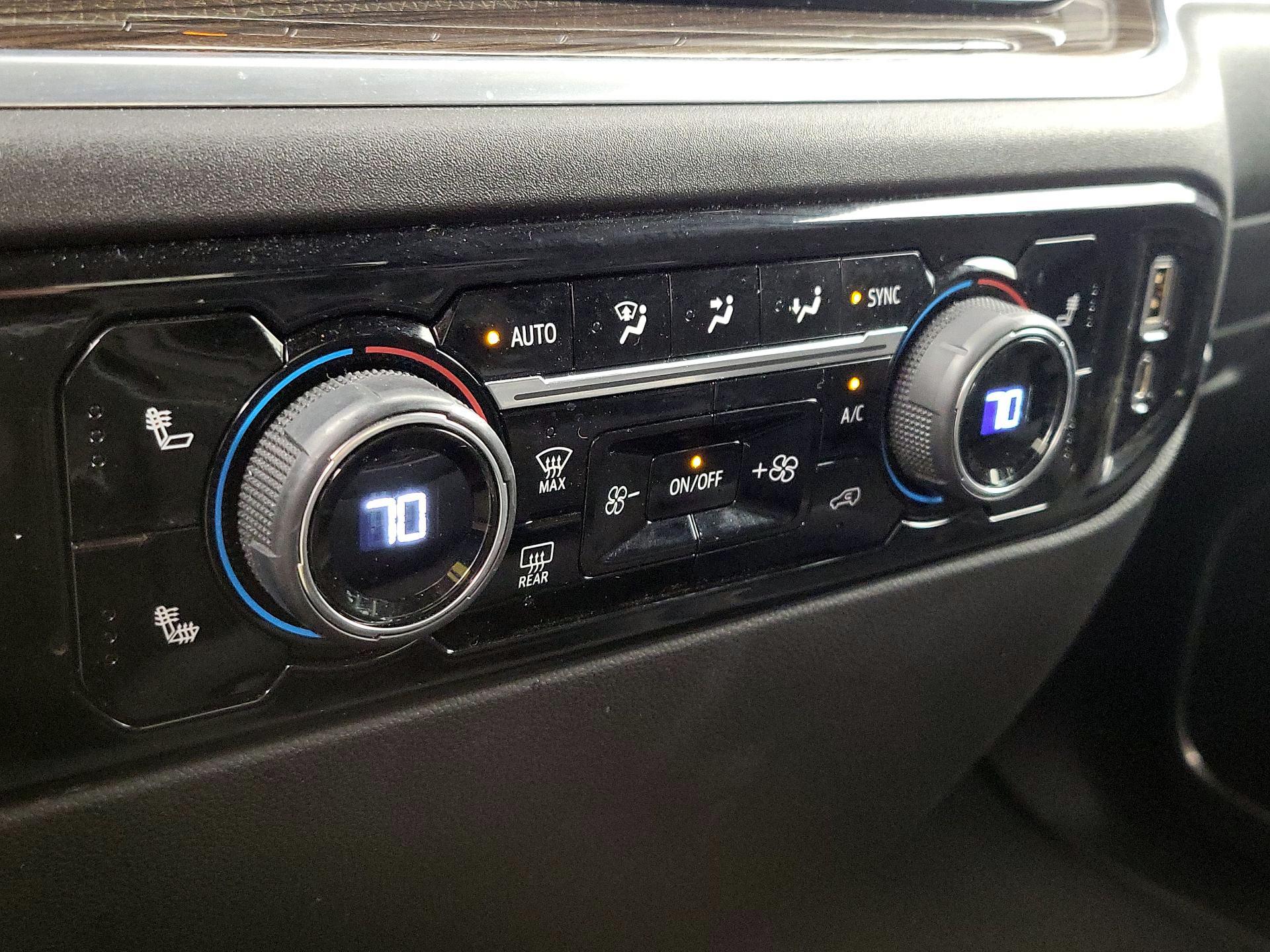 Thumbnail: 2022 Chevrolet Silverado 1500 - 16