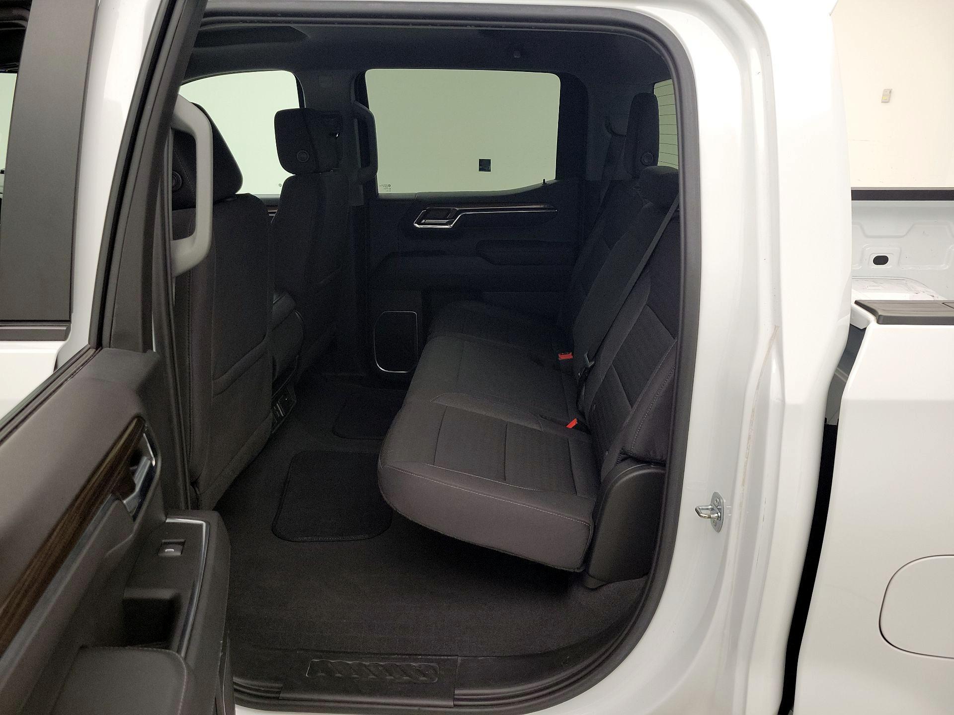 Thumbnail: 2022 Chevrolet Silverado 1500 - 19