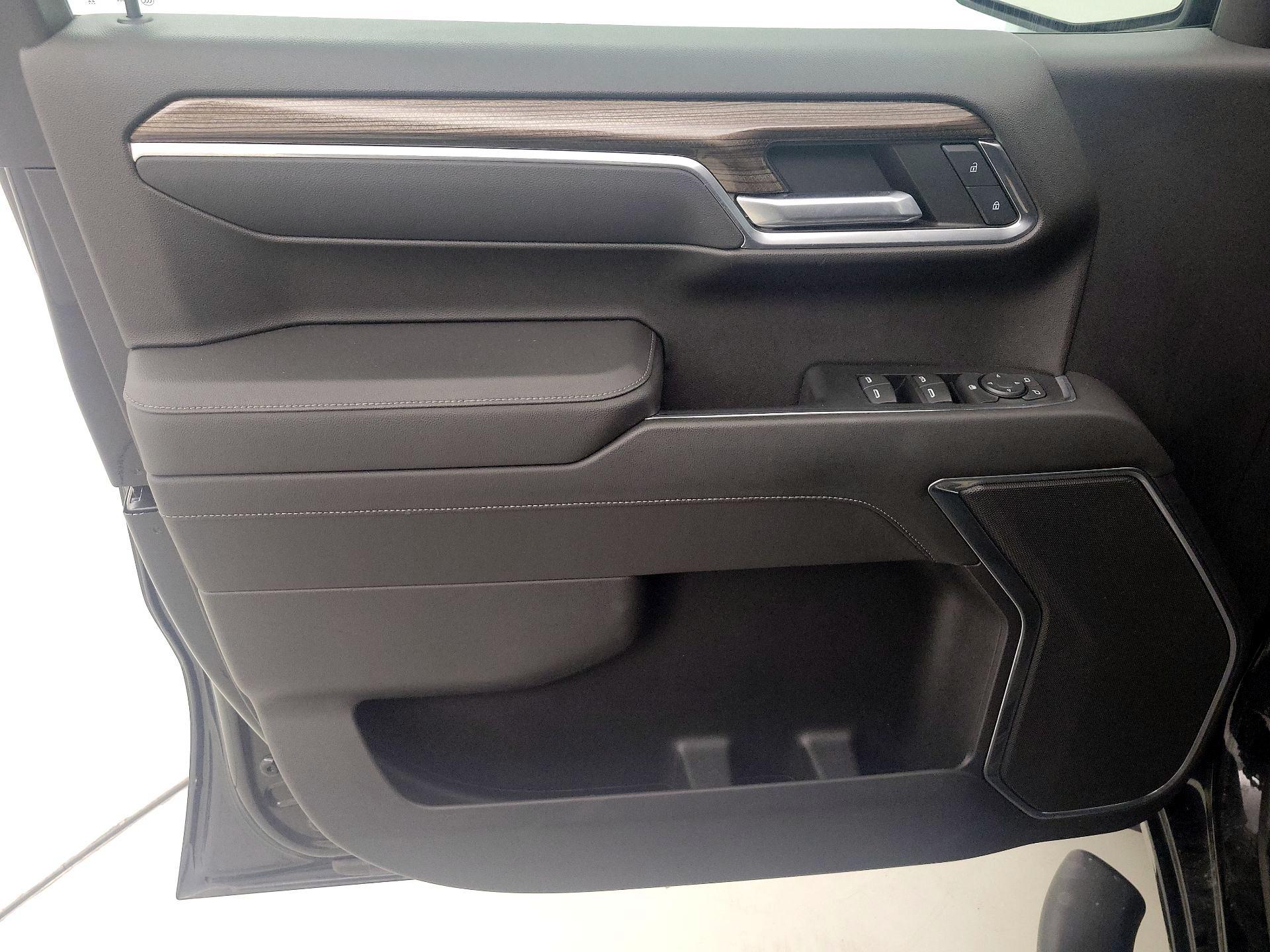 Thumbnail: 2022 Chevrolet Silverado 1500 - 12