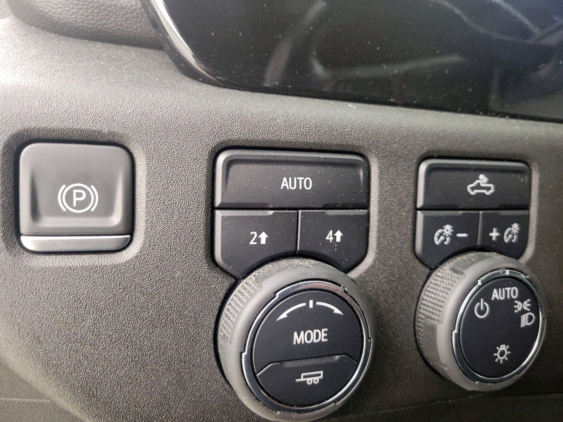 Thumbnail: 2022 Chevrolet Silverado 1500 - 13